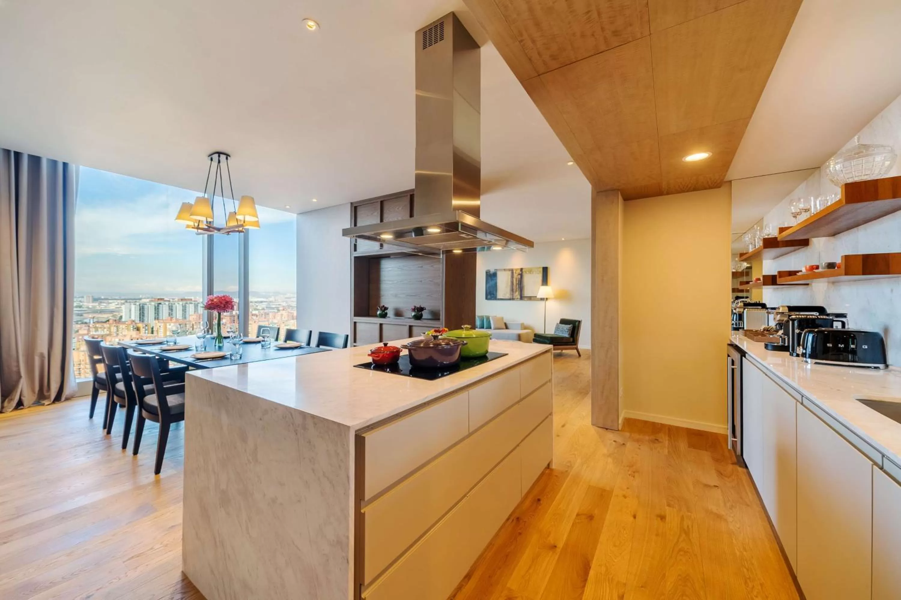 Photo of the whole room in Grand Hyatt Bogota