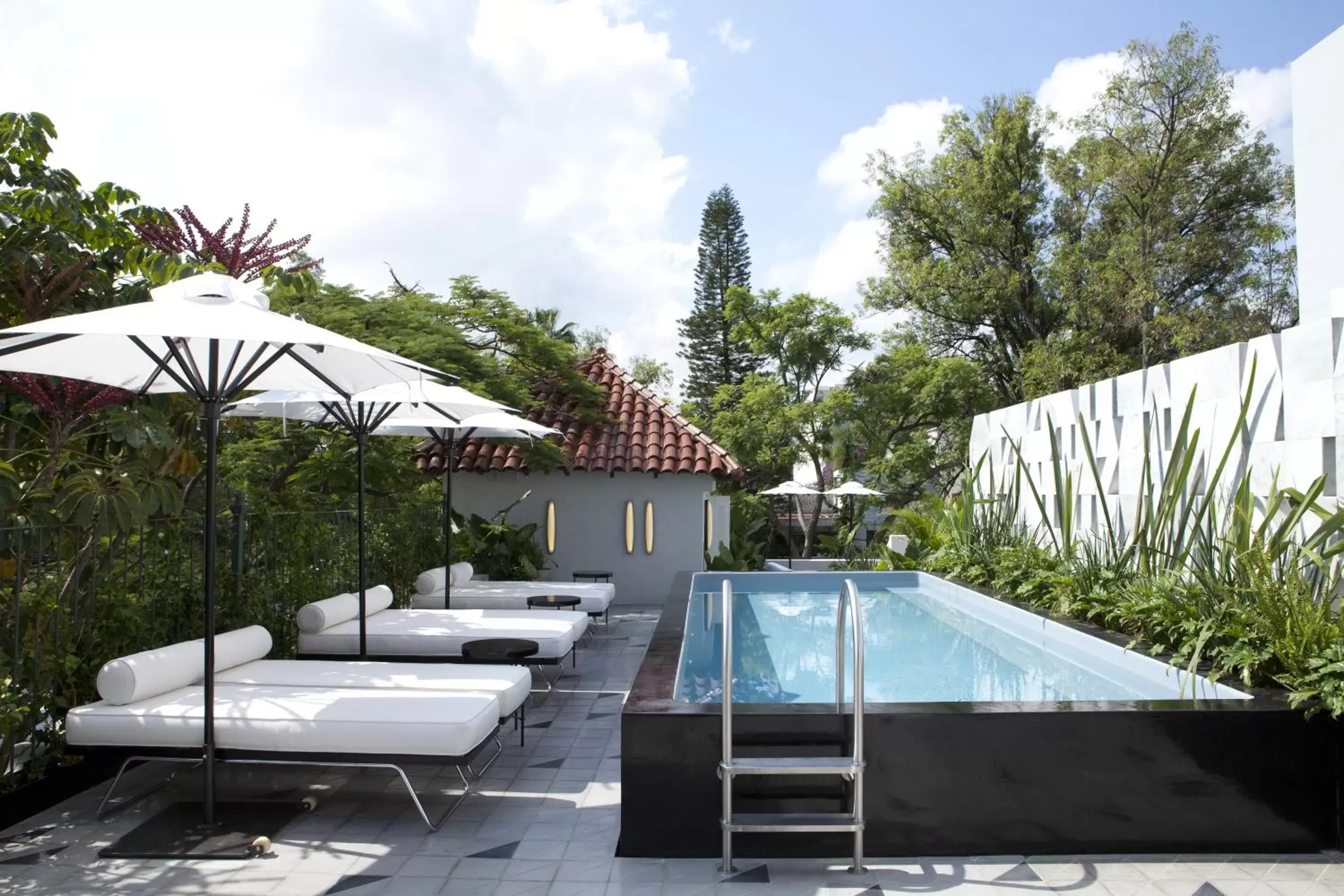 Swimming pool in Casa Habita, a Member of Design Hotels