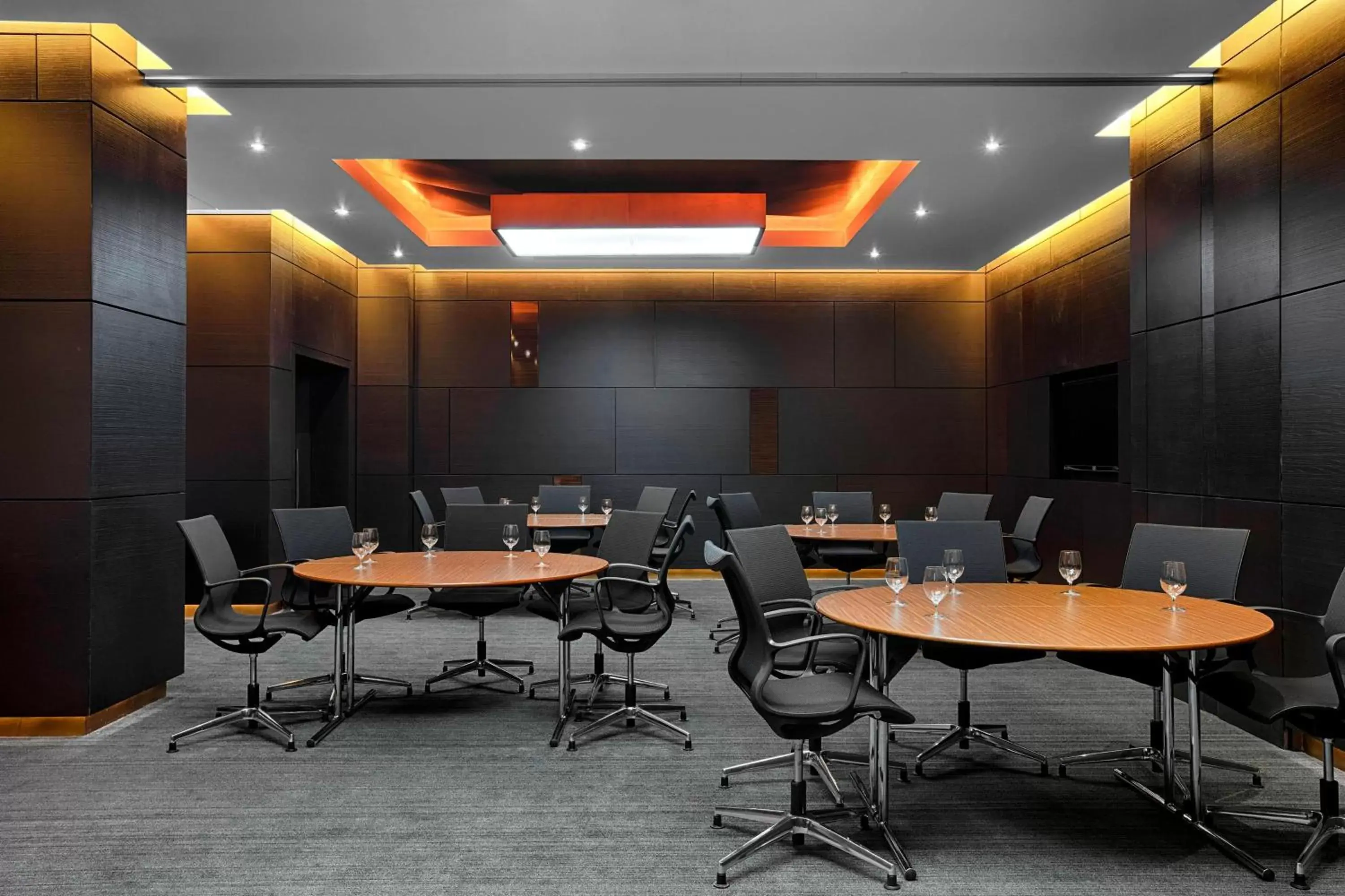 Meeting/conference room in The Westin Doha Hotel & Spa