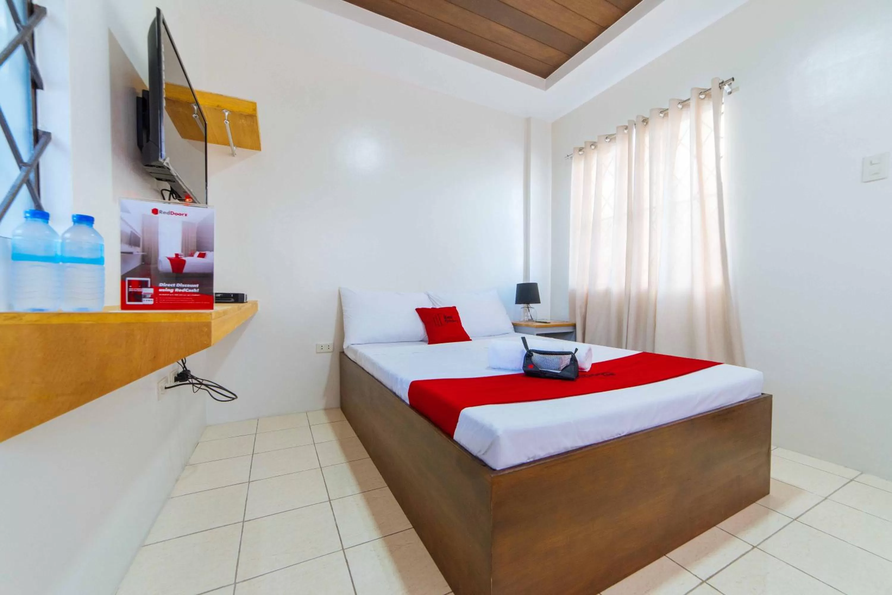 Bedroom, Bed in RedDoorz Plus @ Casa Lucia Sindalan San Fernando City Pampanga