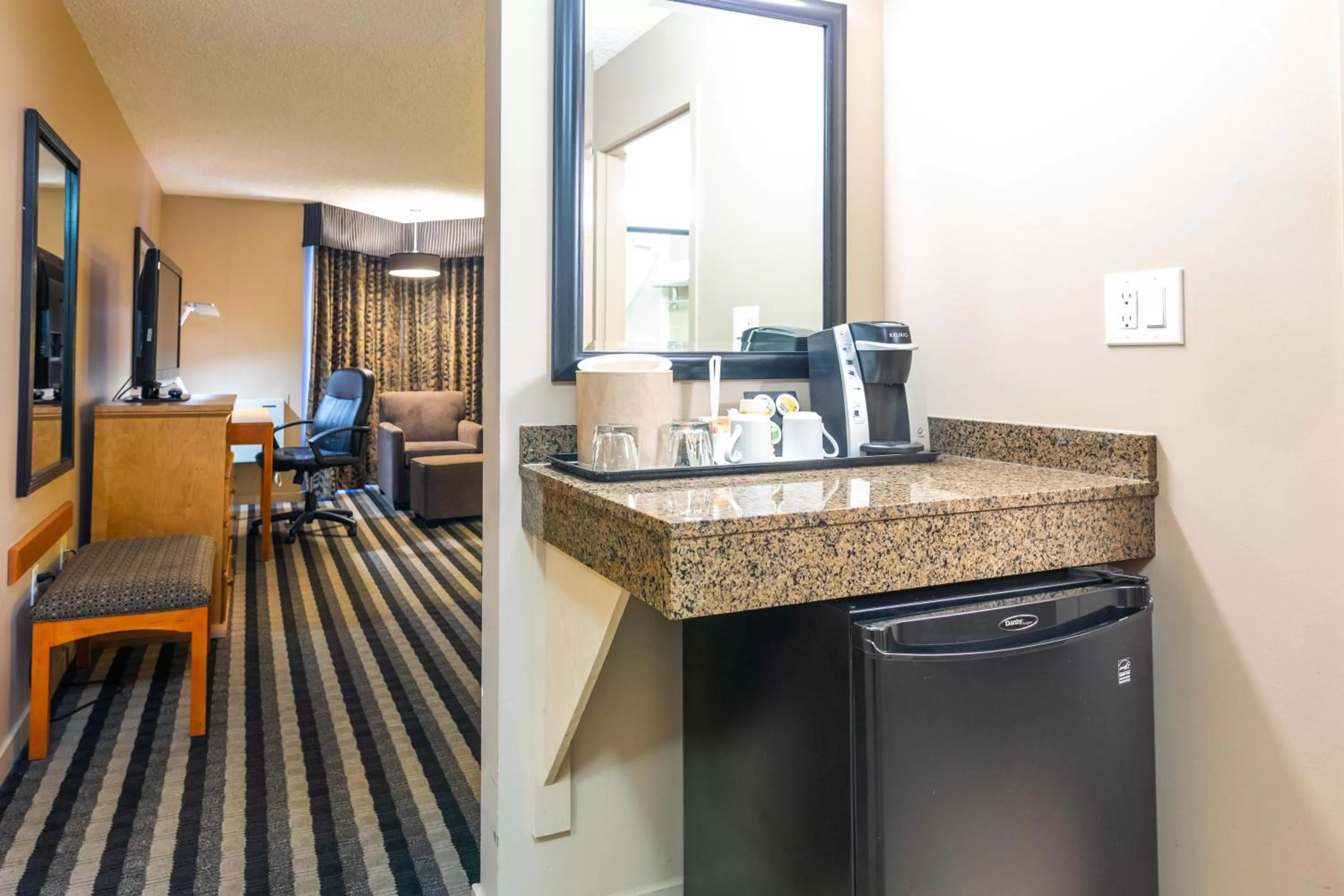 Coffee/tea facilities in Royal Hotel West Edmonton, Trademark Collection by Wyndham