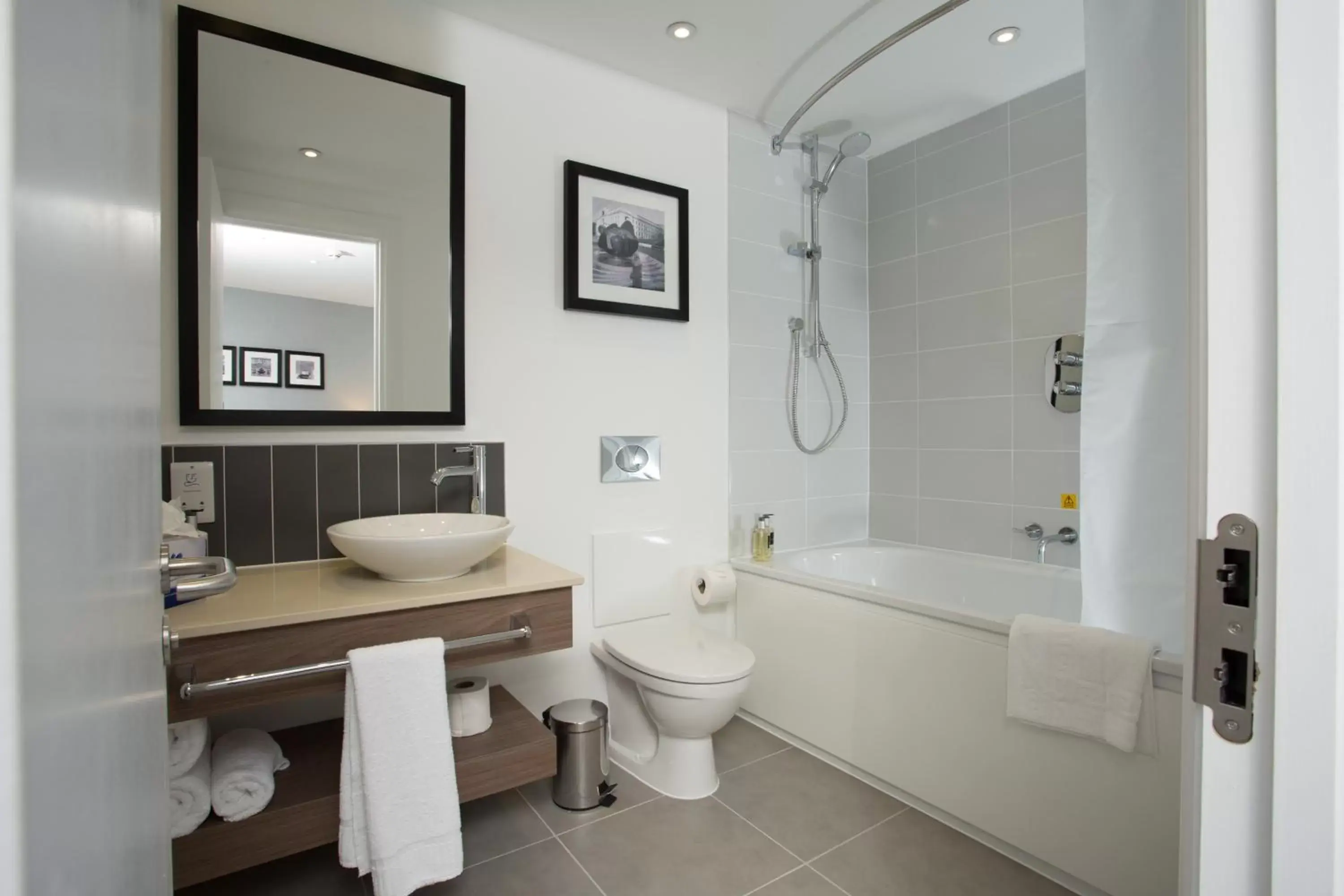 Photo of the whole room, Bathroom in Staybridge Suites Birmingham, an IHG Hotel