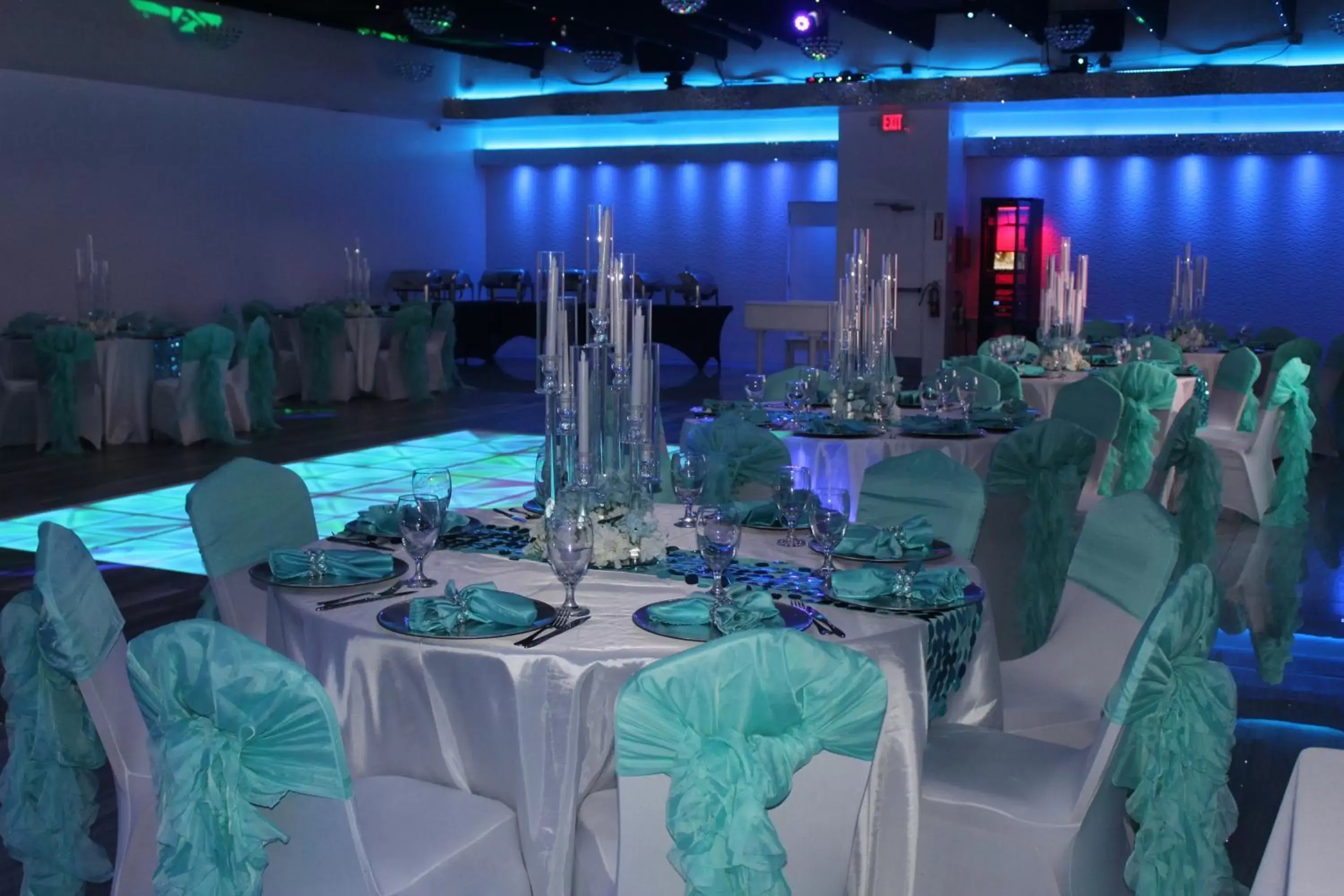 Evening entertainment, Banquet Facilities in Quality Inn and Conference Center Tampa-Brandon