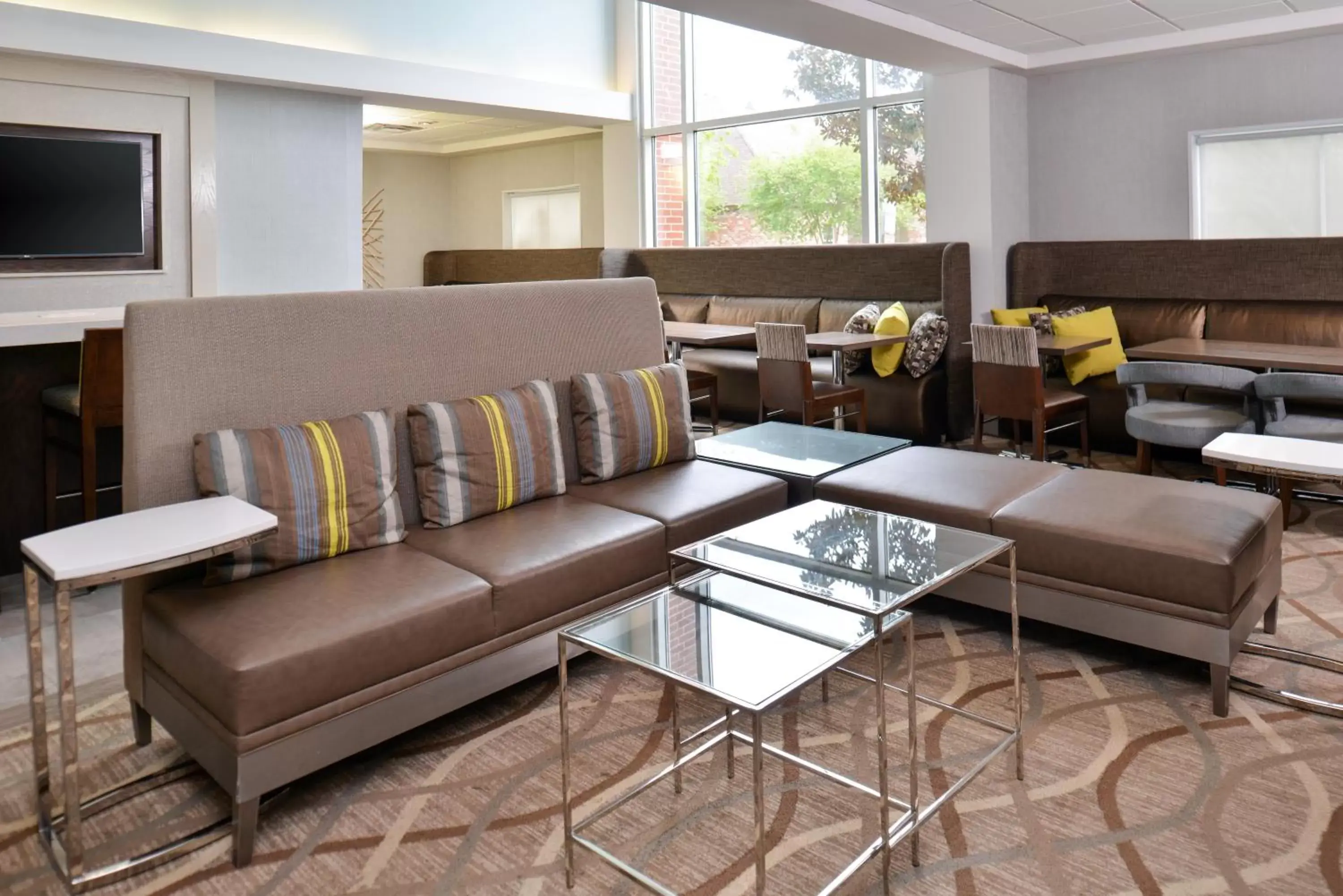 Property building, Seating Area in Holiday Inn Express Hotel & Suites Lafayette, an IHG Hotel