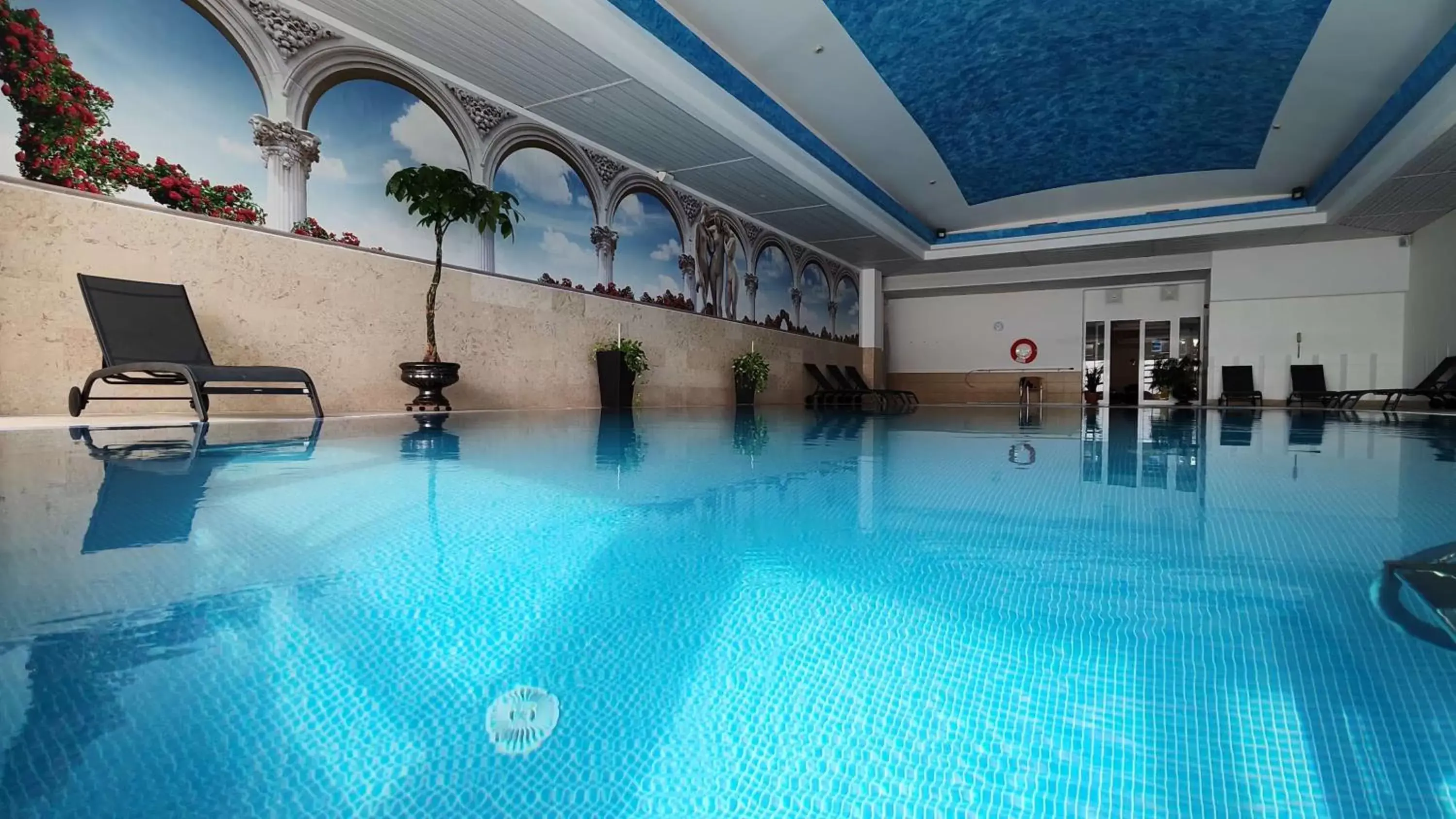 Pool view, Swimming Pool in Hilton Sibiu