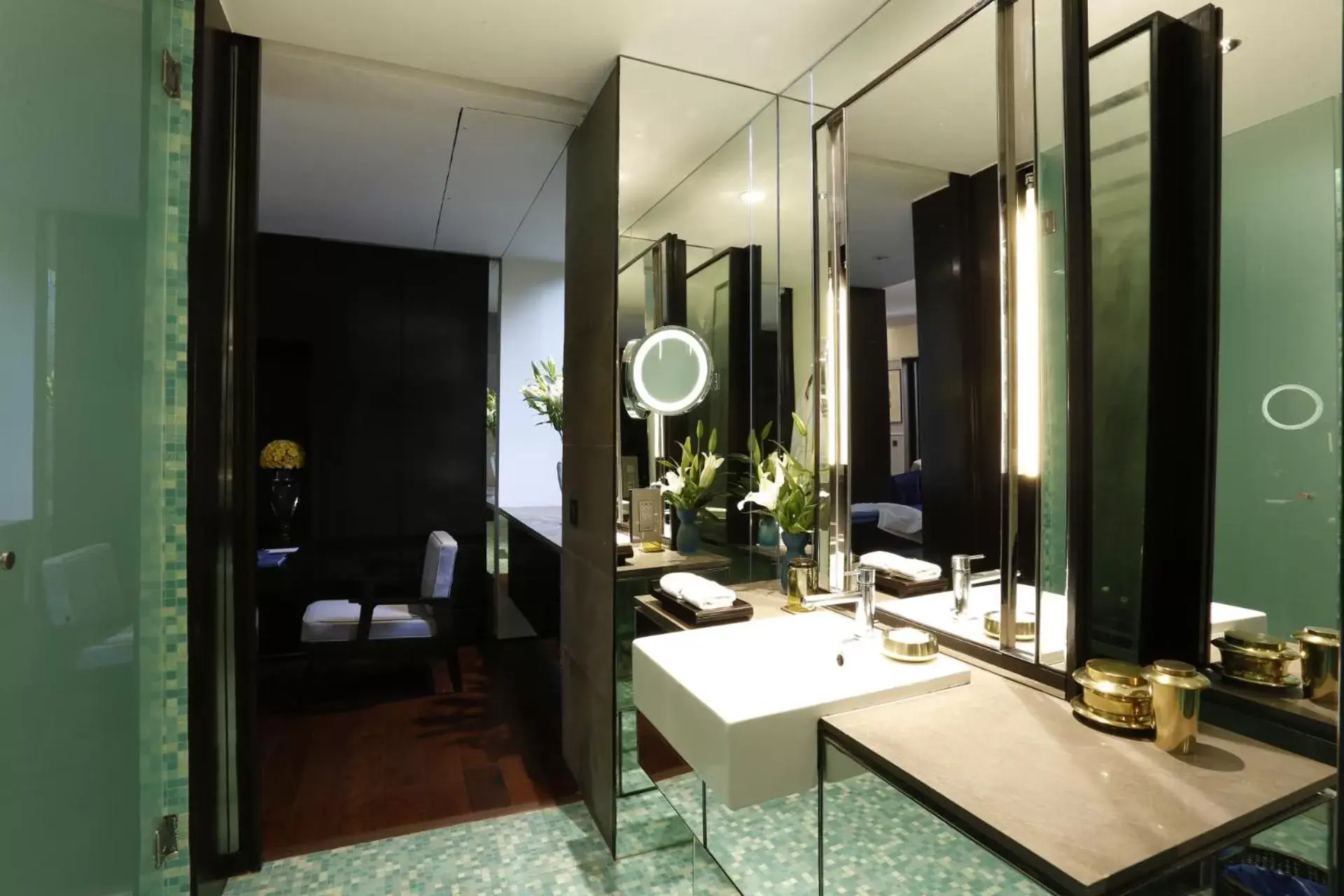 Bathroom in The Lodhi - A member of The Leading Hotels Of The World