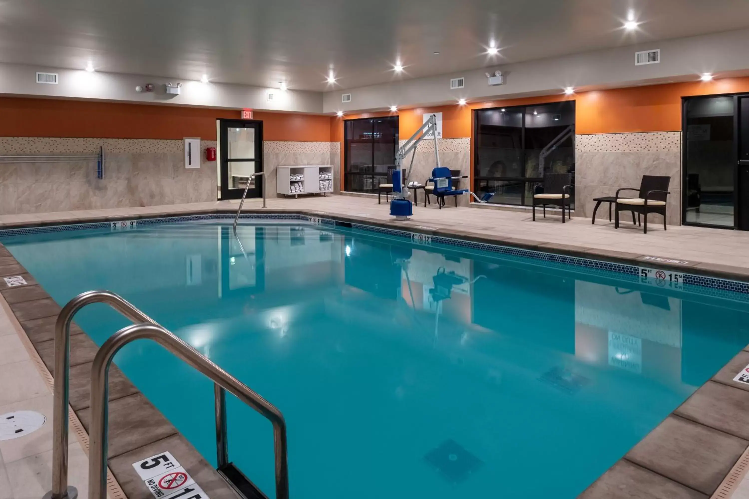 Seating area, Swimming Pool in Holiday Inn Express & Suites - The Dalles, an IHG Hotel