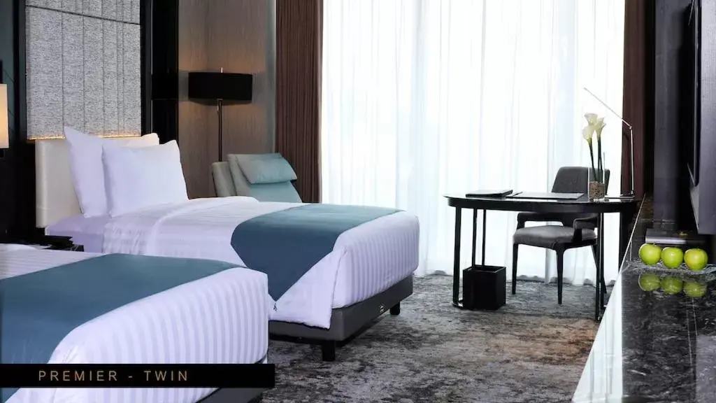 Bedroom, Bed in JHL Solitaire Gading Serpong