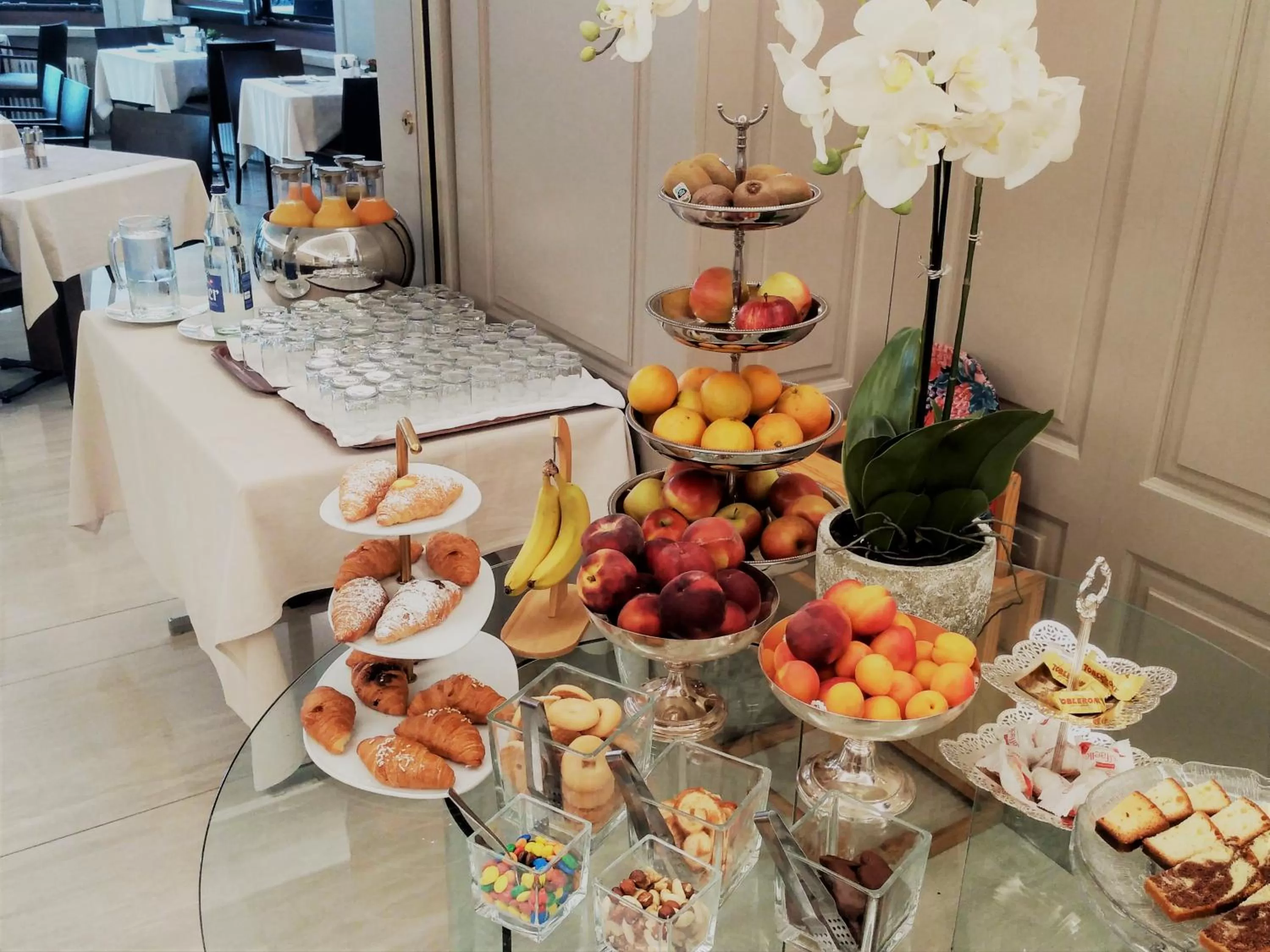 Restaurant/places to eat in Hotel Federale