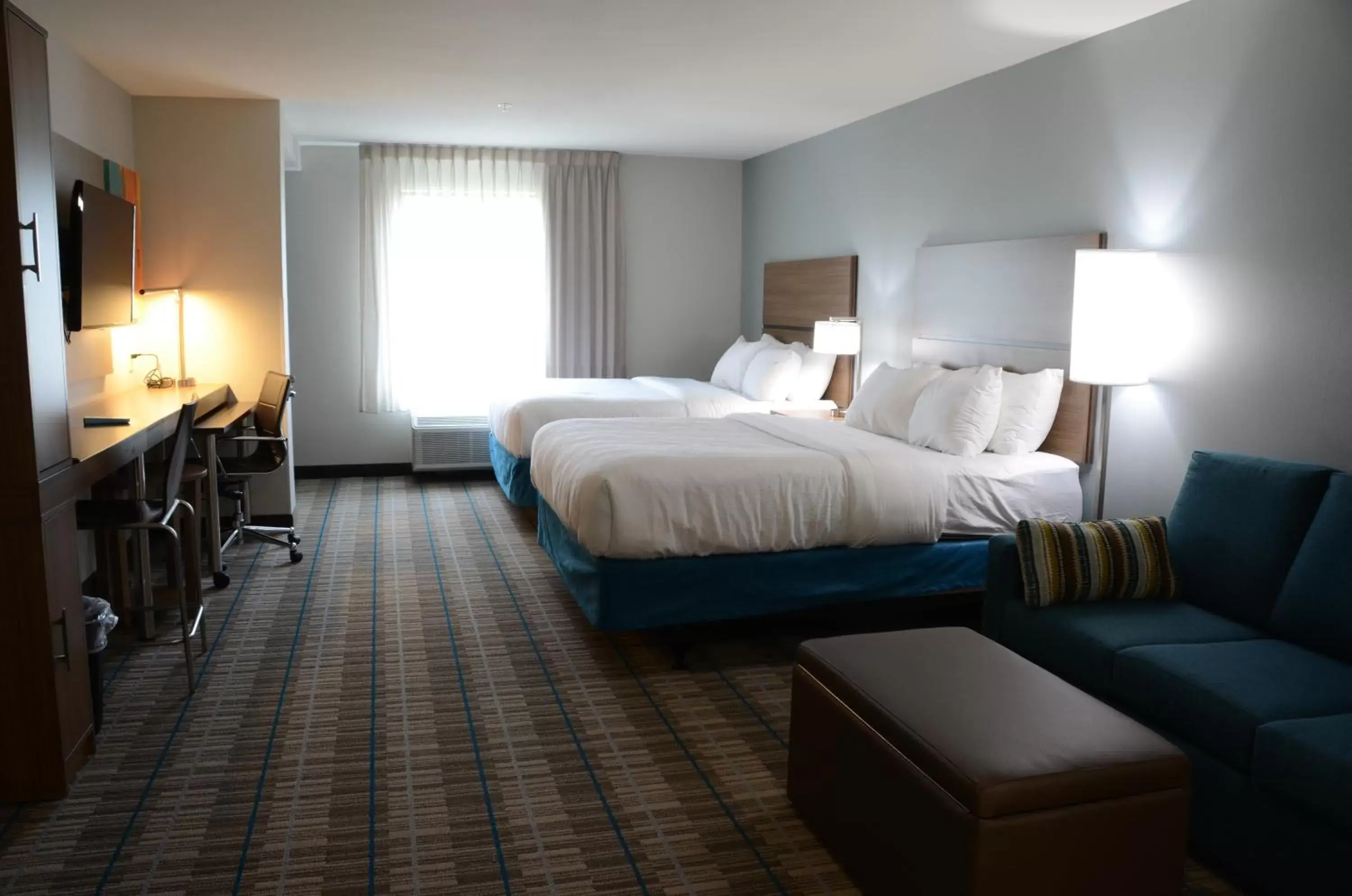 Photo of the whole room, Bed in MainStay Suites Bowling Green North Photo of the whole room, Bed in MainStay Suites Bowling Green North