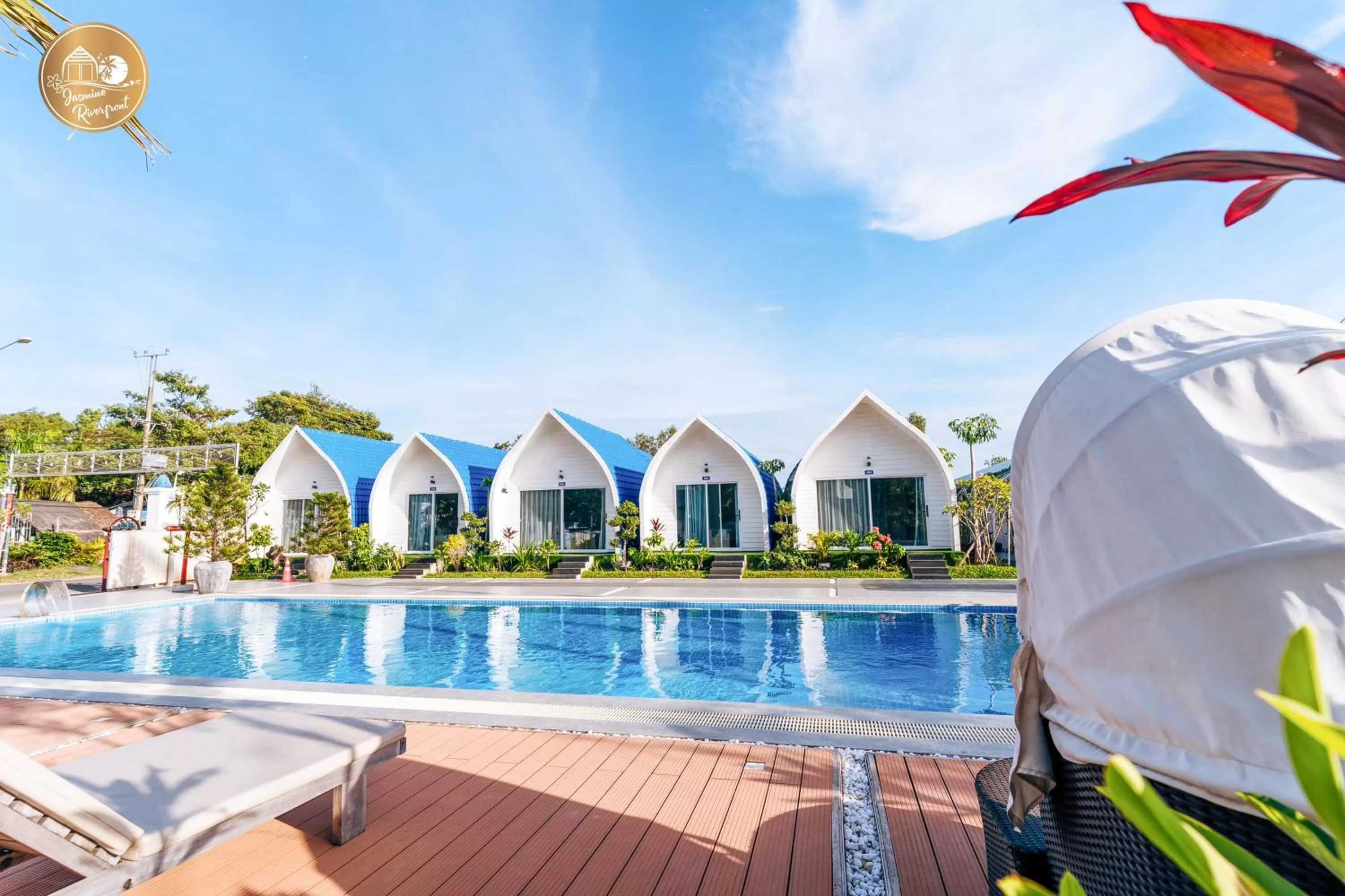 Property building, Swimming Pool in Jasmine River Front