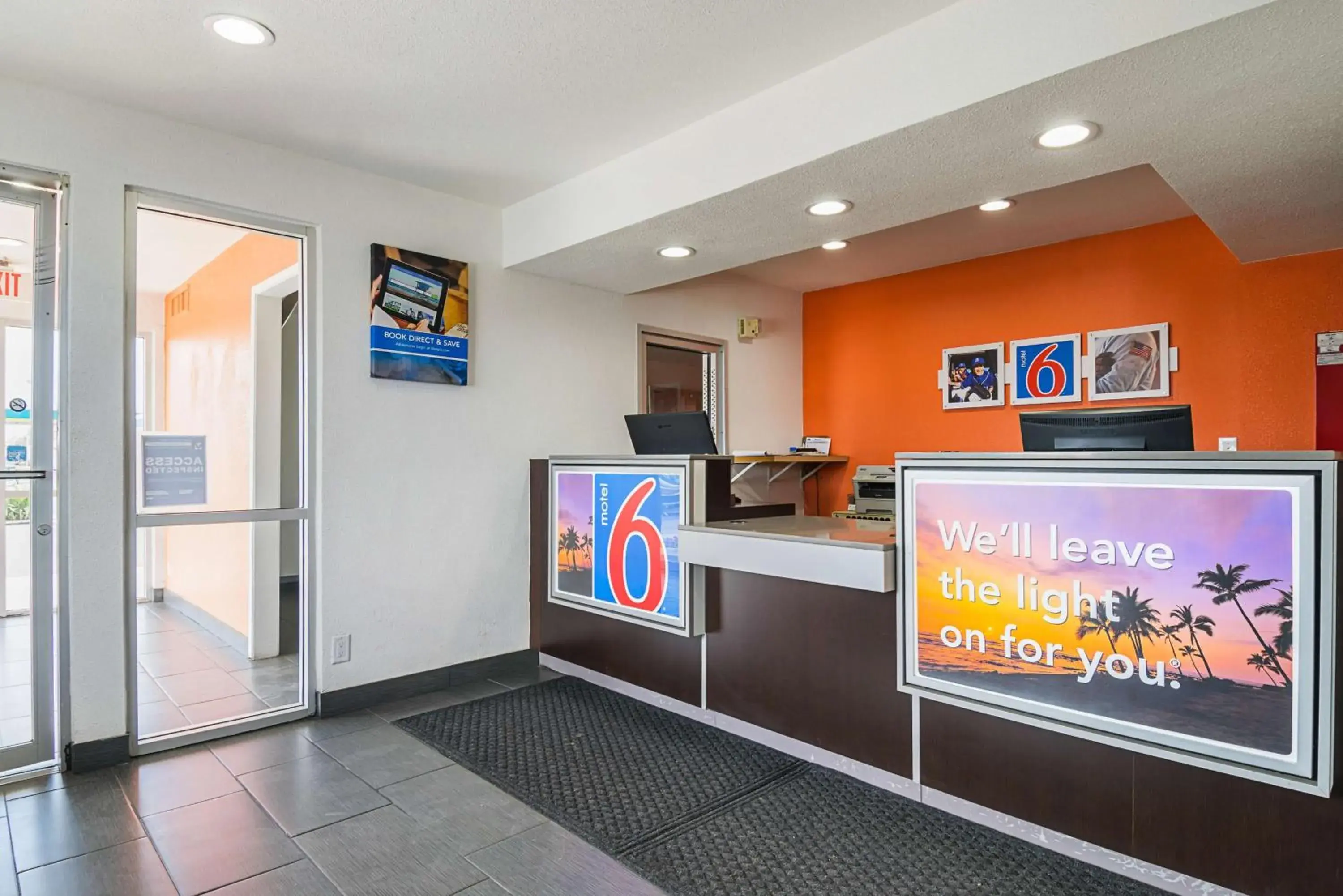 Property logo or sign, Lobby/Reception in Motel 6 Lost Hills / Buttonwillow Racetrack