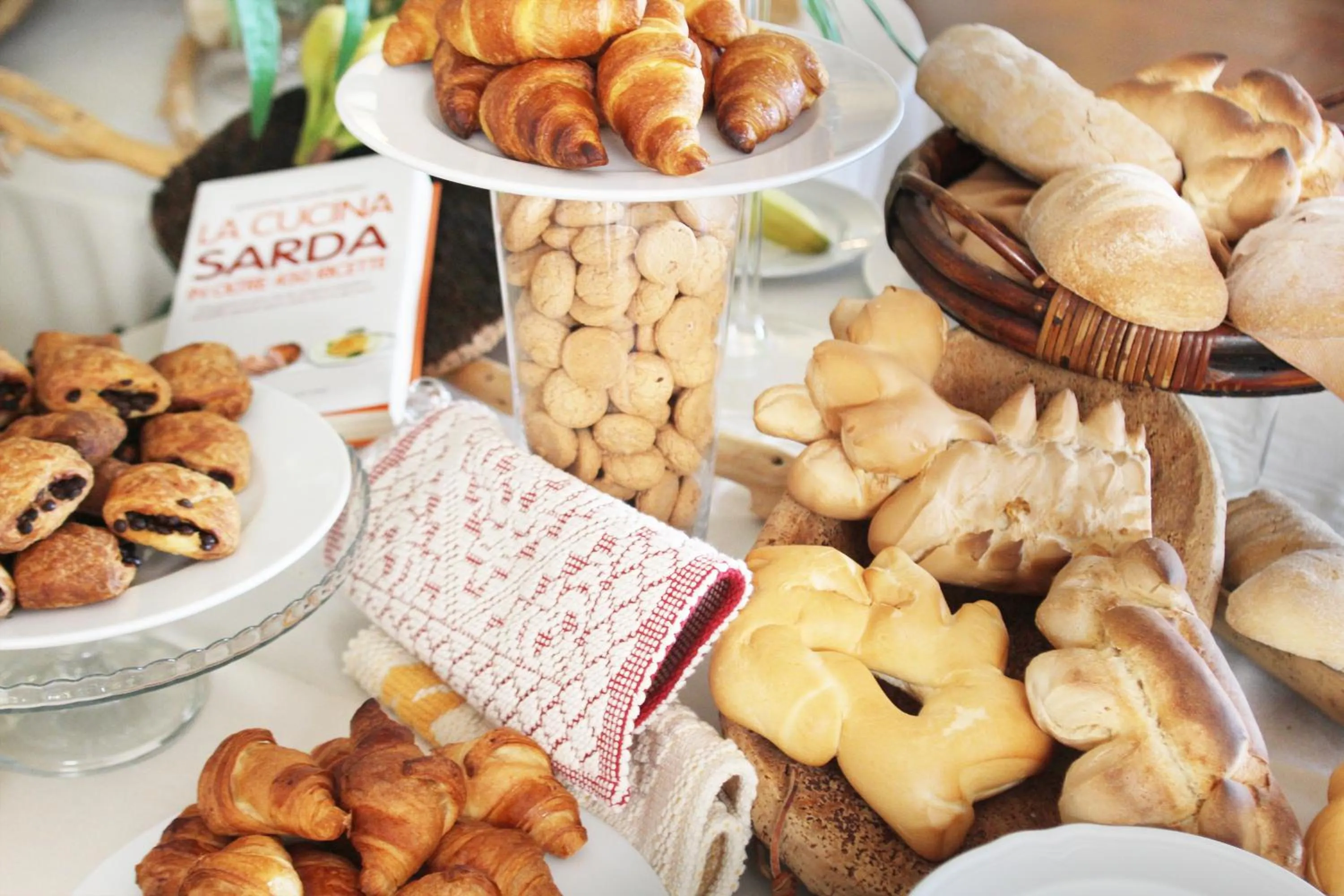 Breakfast in Hotel Luci di la Muntagna