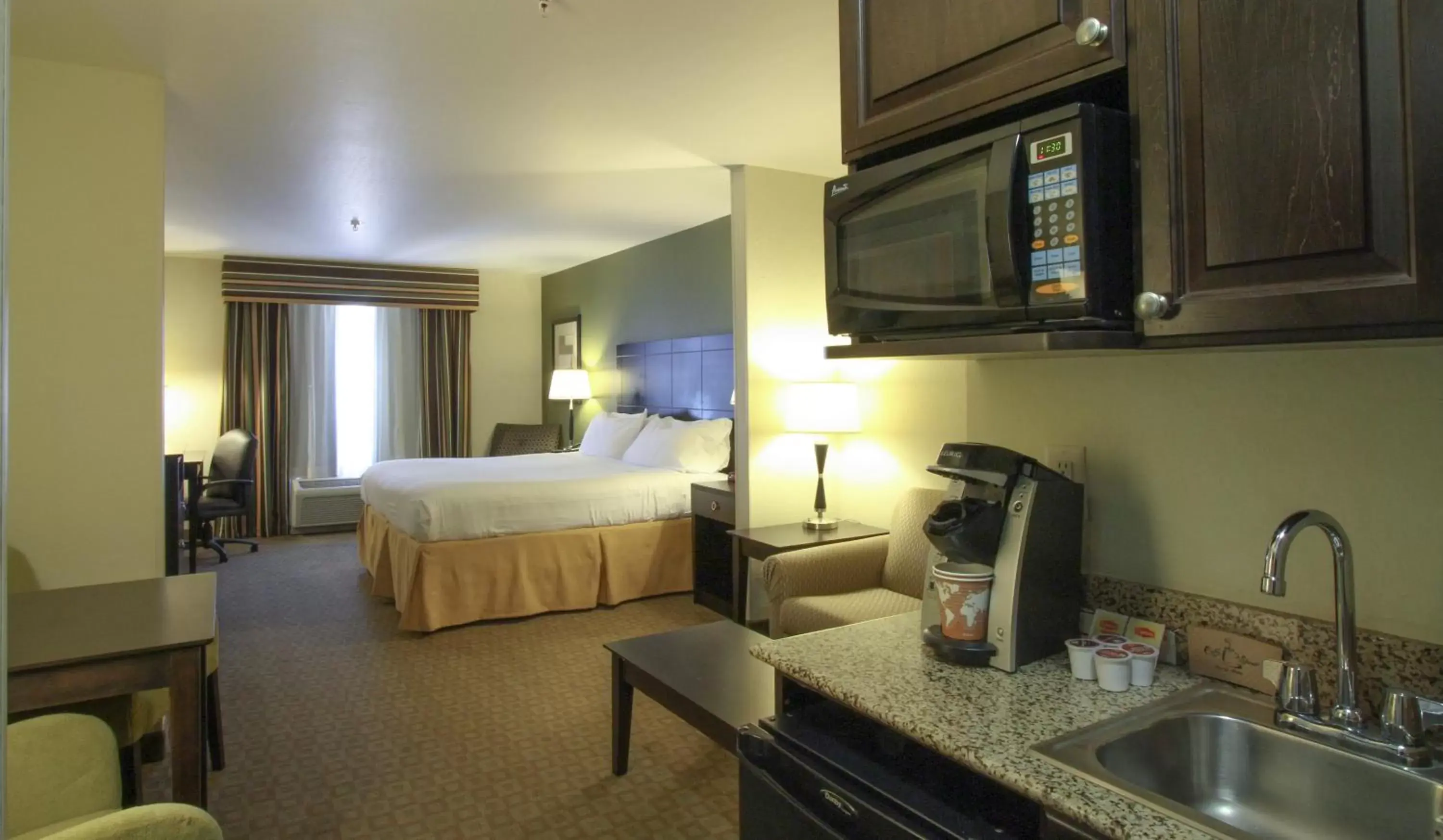 King Suite in GreenTree Inn and Suites Florence, AZ