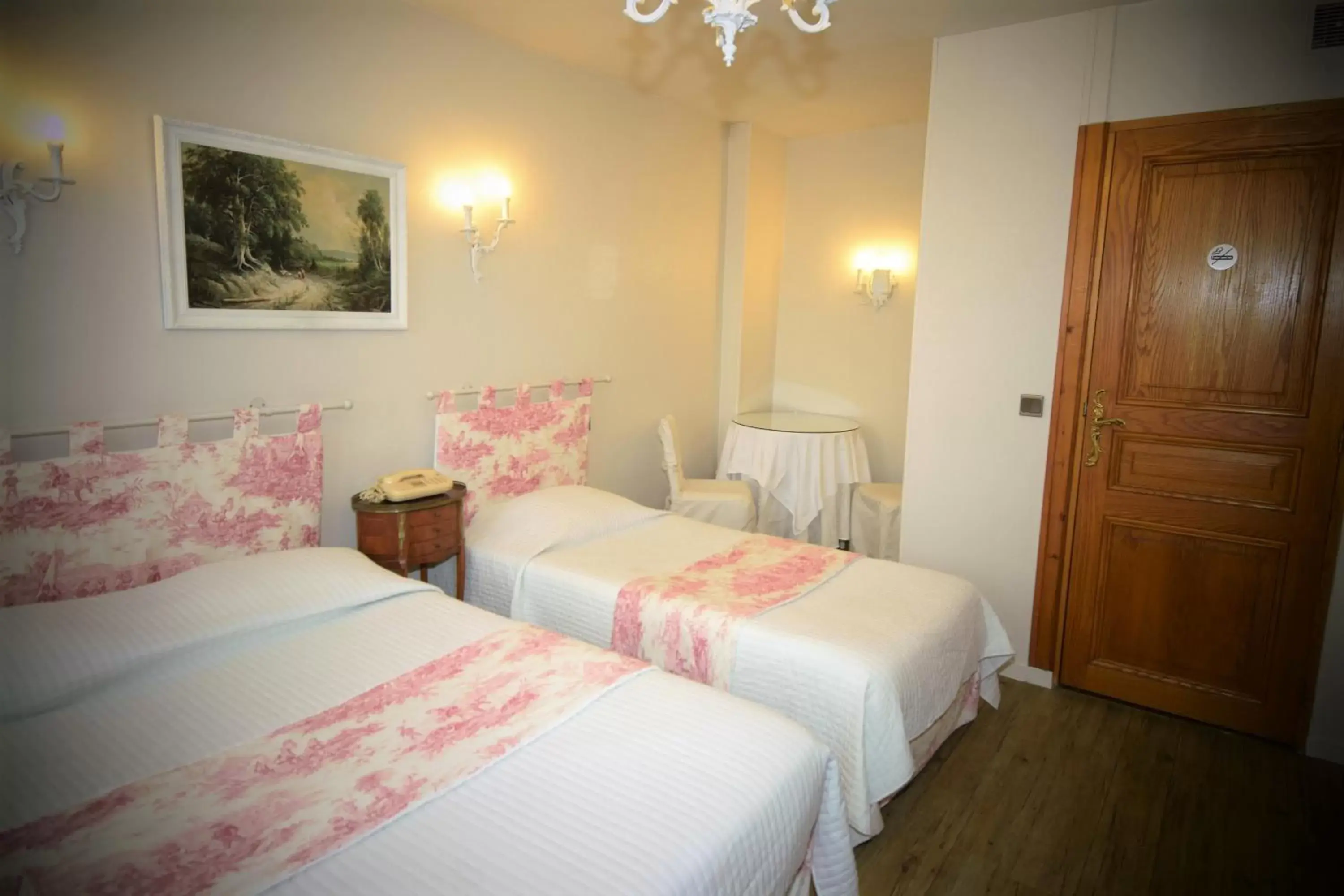 Bedroom, Room Photo in Hotel Dandy Rouen centre