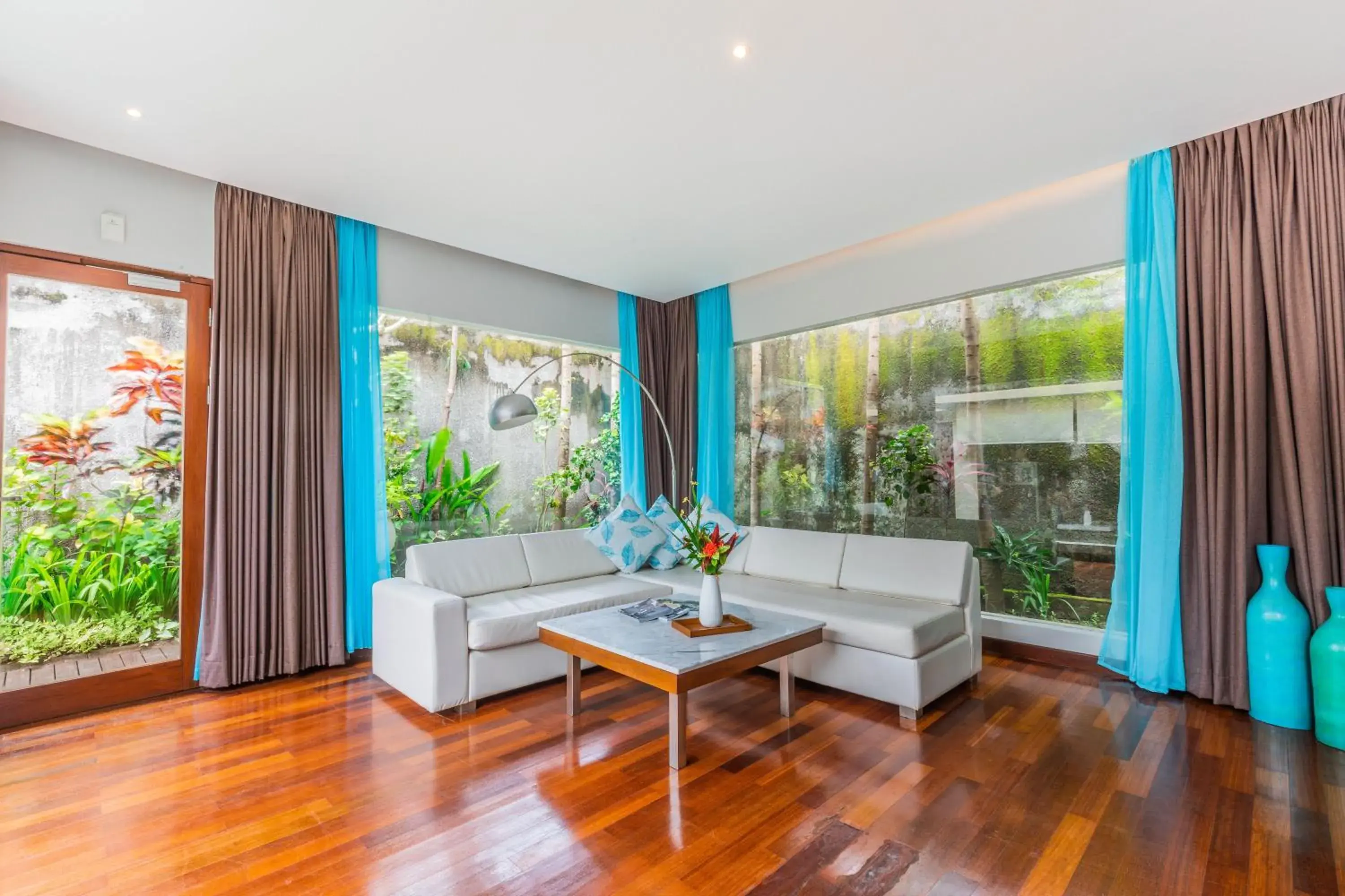 Living room, Seating Area in The Leaf Jimbaran Luxury Villas