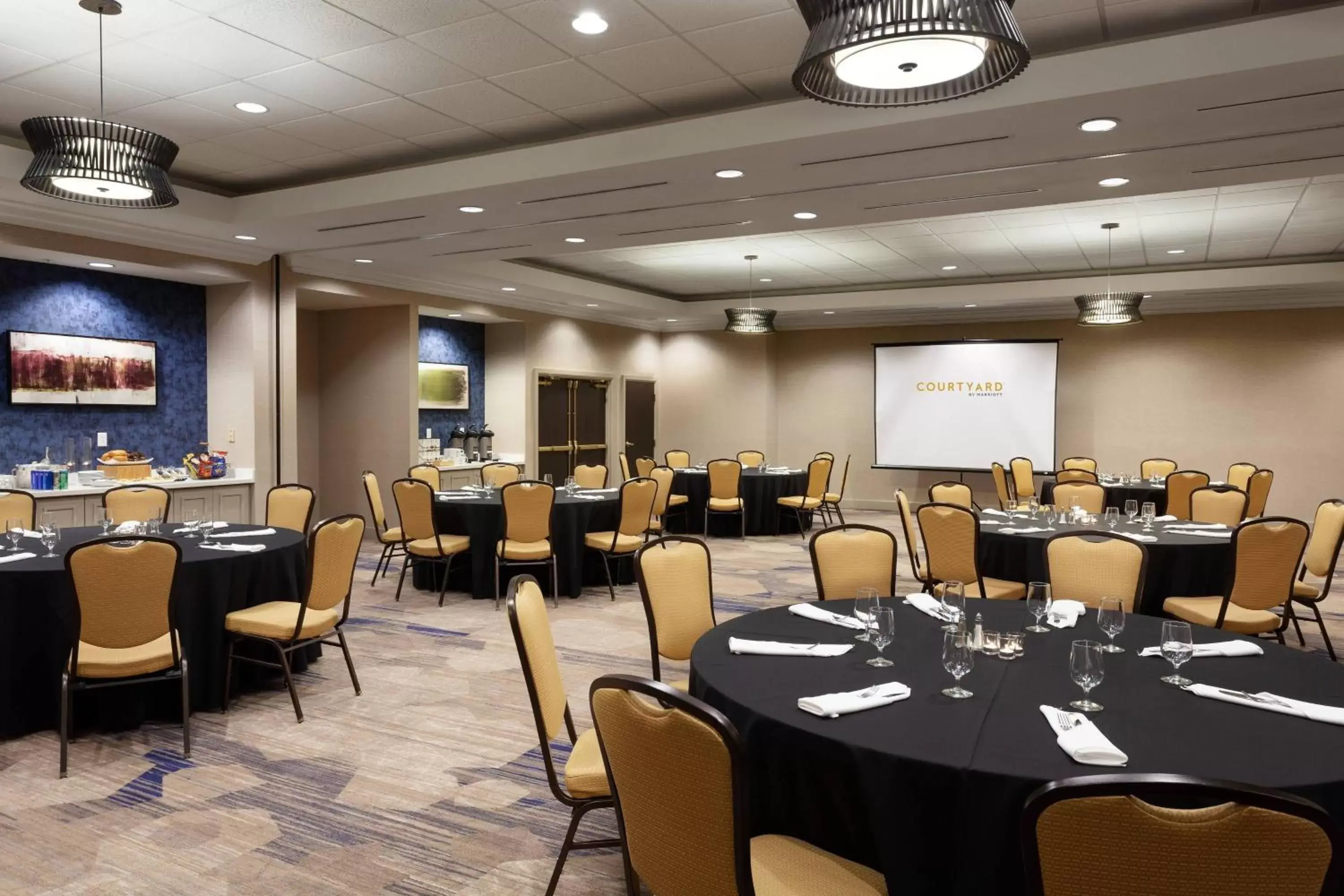 Meeting/conference room in Courtyard by Marriott Orlando Lake Buena Vista in the Marriott Village