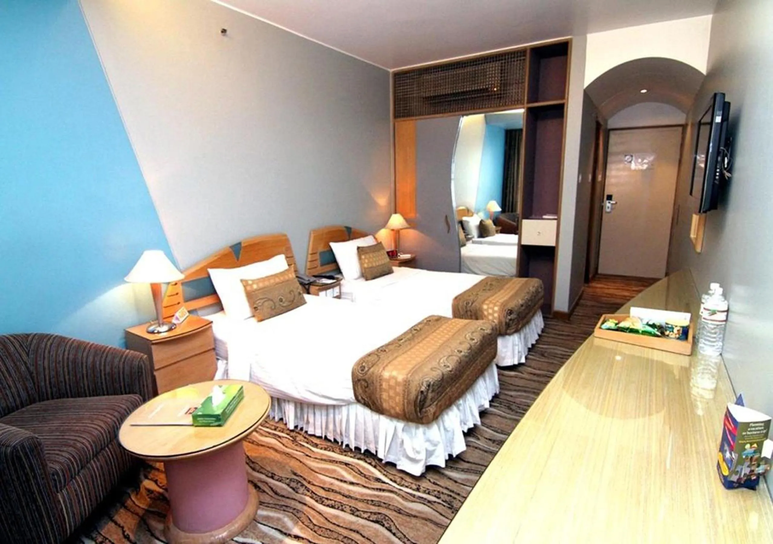 Bed in La Vinci Hotel