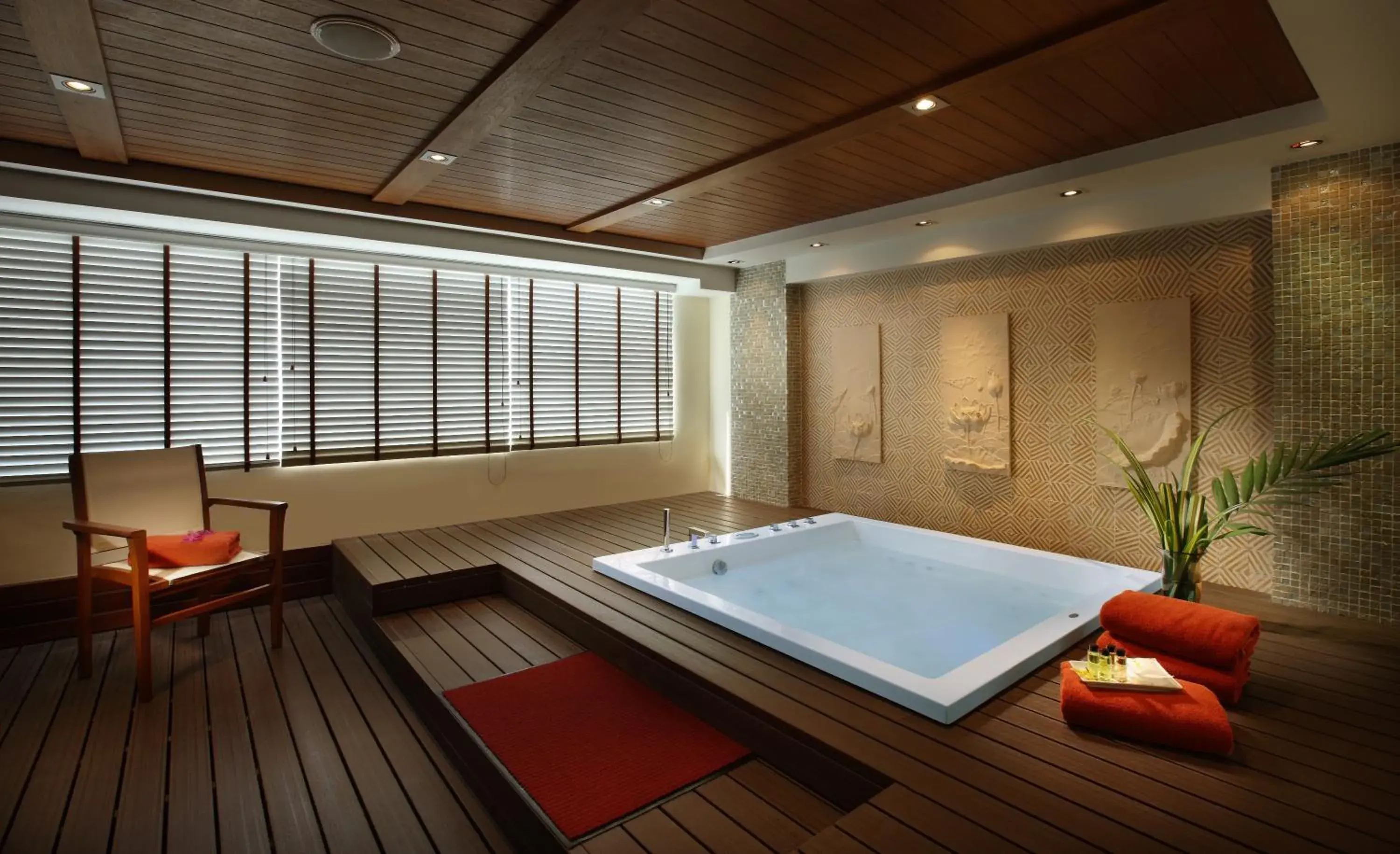 Spa and wellness centre/facilities, Swimming Pool in Lohas Residences Sukhumvit 2