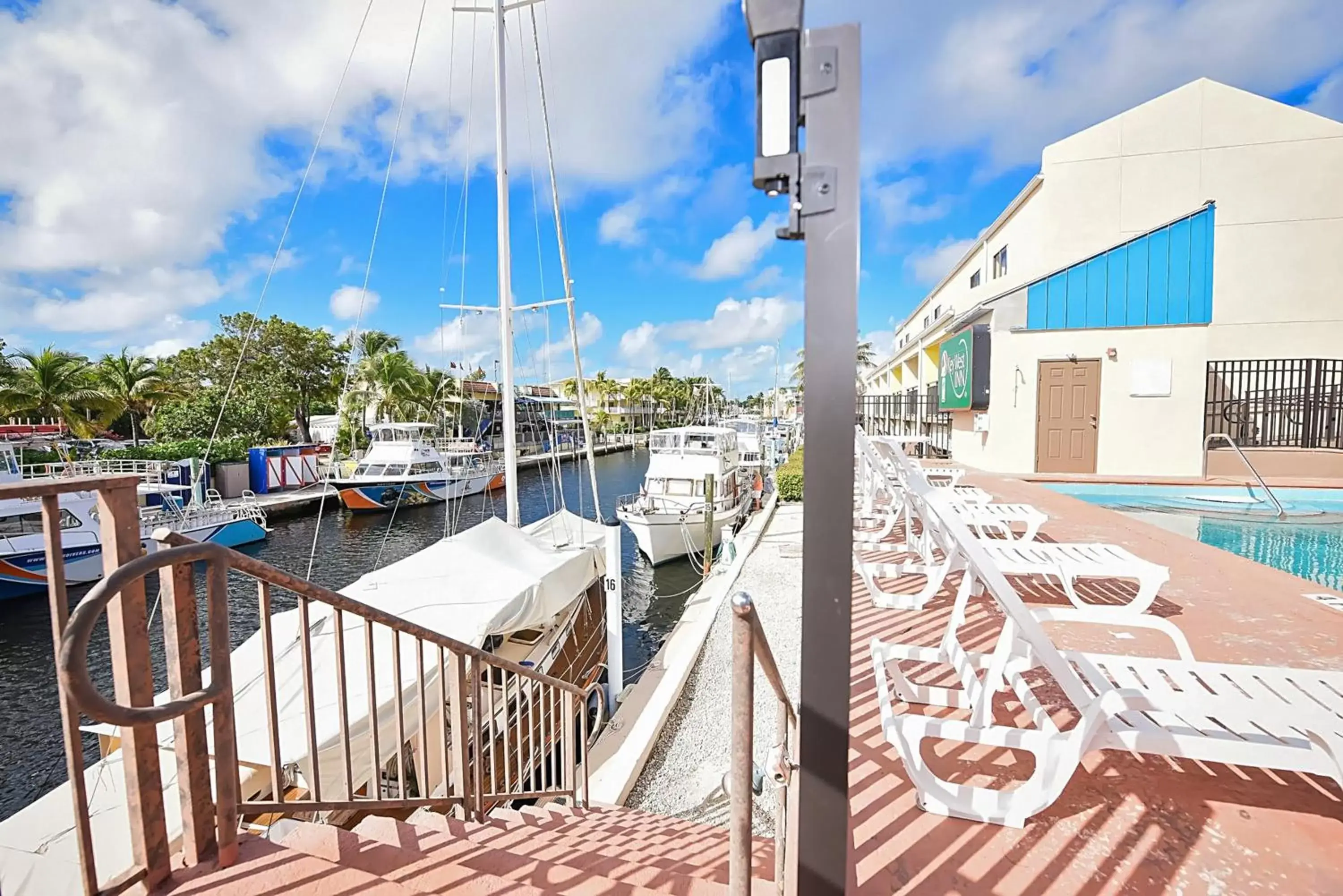 Balcony/Terrace in Waterside Suites and Marina