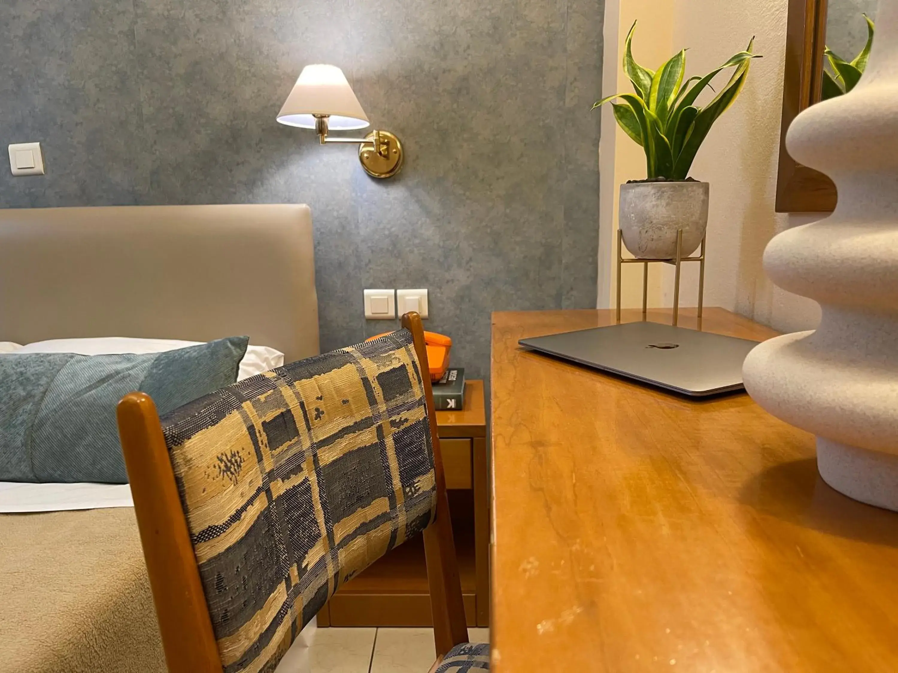 Bedroom, Seating Area in El Greco Hotel