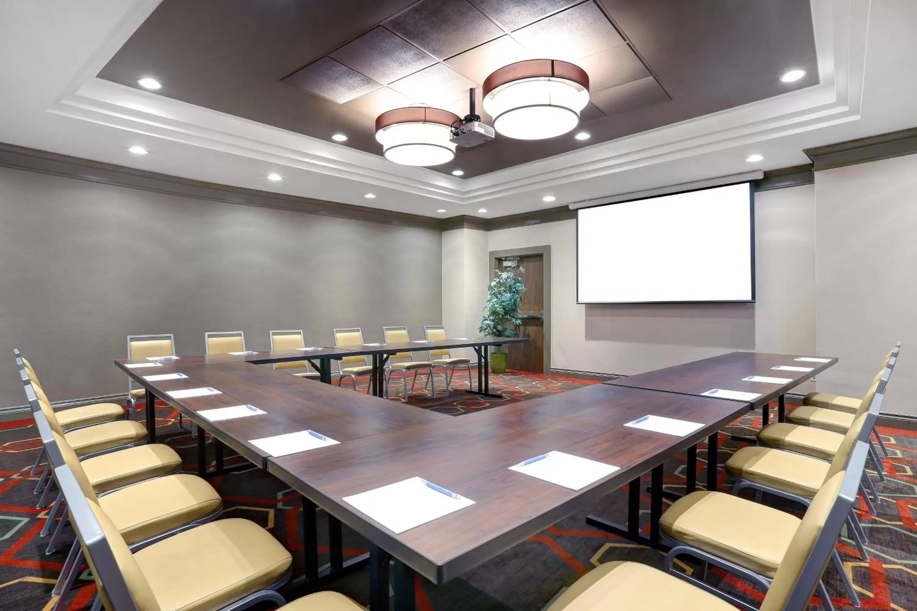Meeting/conference room in Four Points by Sheraton Niagara Falls Fallsview