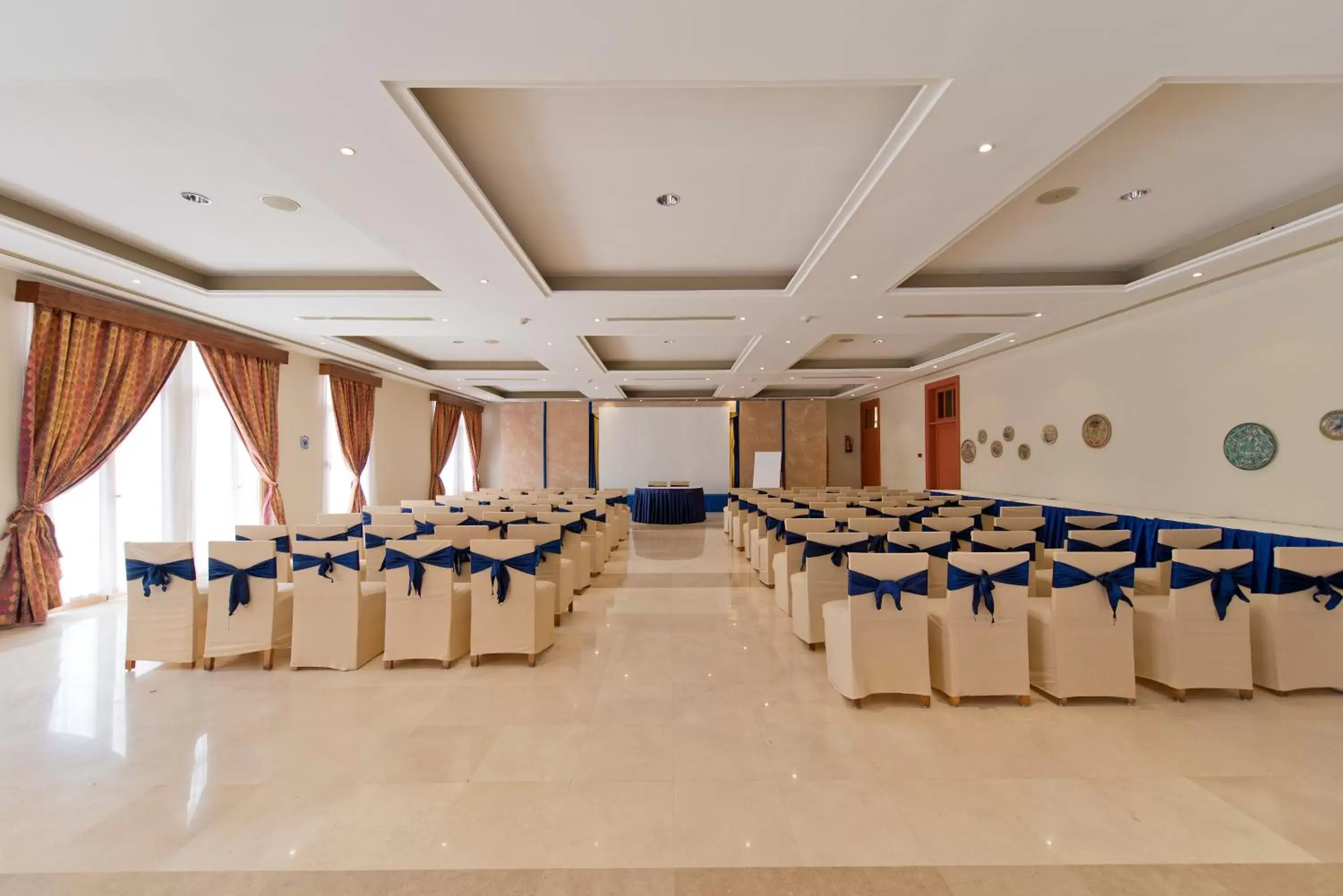 Meeting/conference room, Banquet Facilities in Amphoras Blu