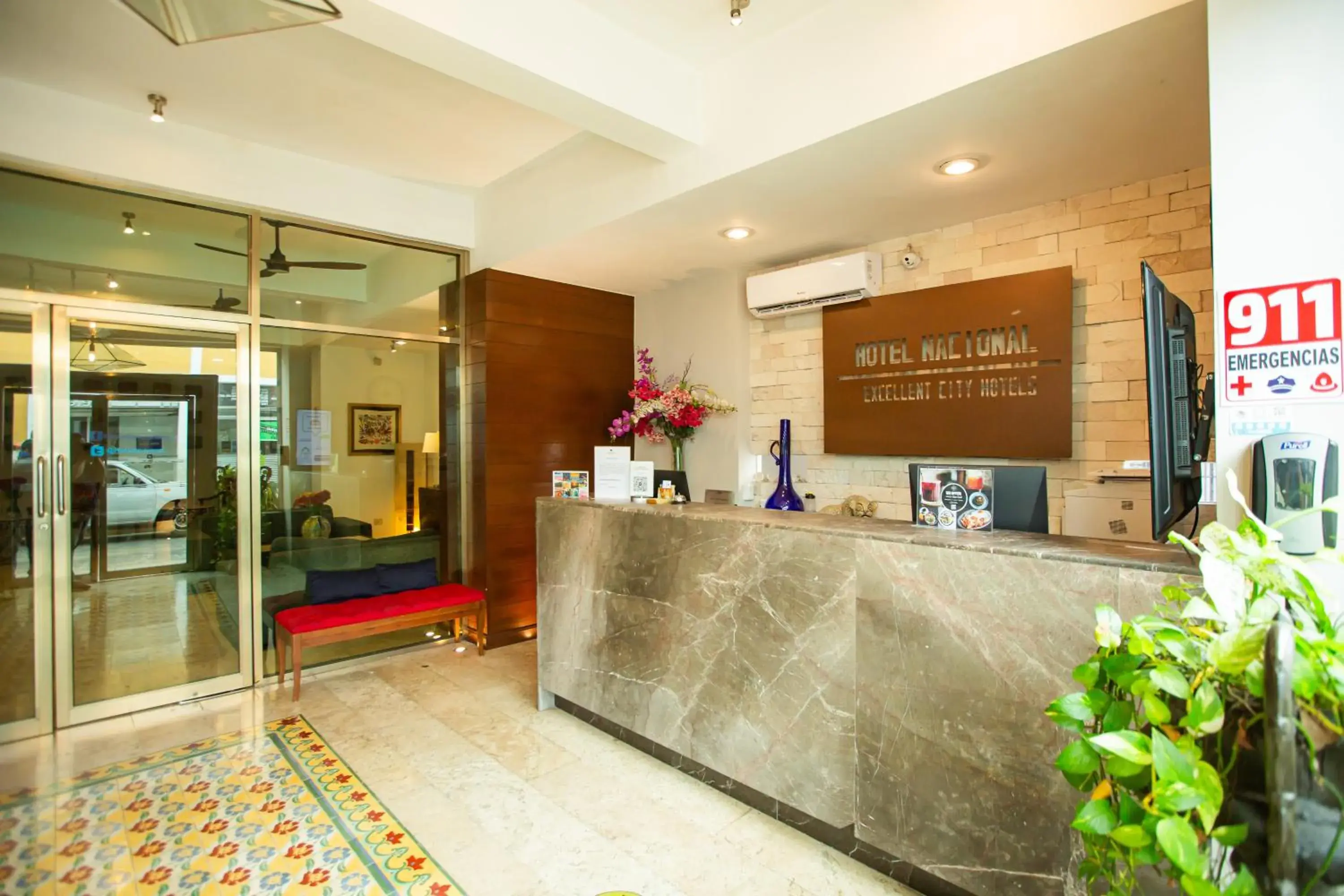 Lobby/Reception in Hotel Nacional Merida