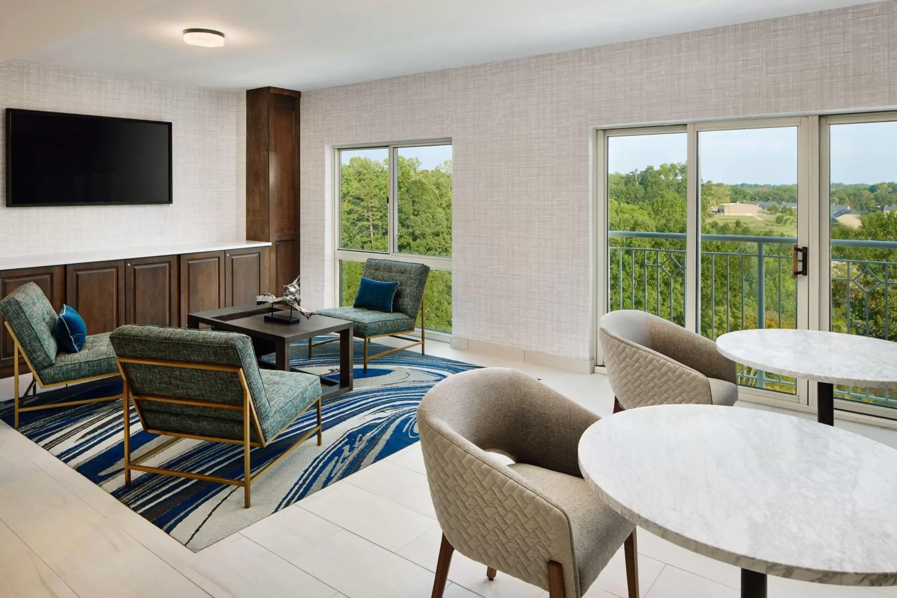 Property building, Seating Area in Hilton Charlotte Airport Hotel