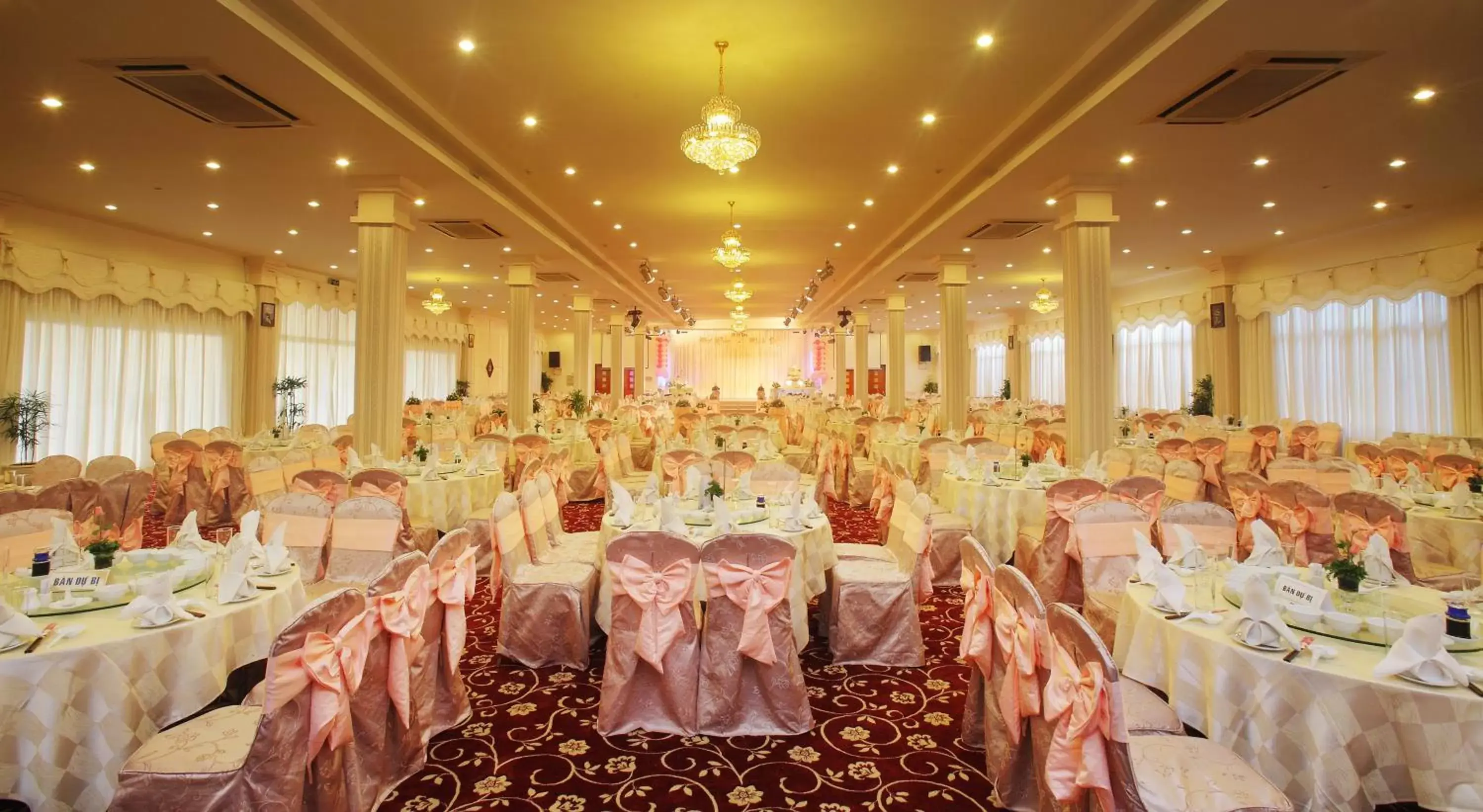 Business facilities, Banquet Facilities in First Hotel