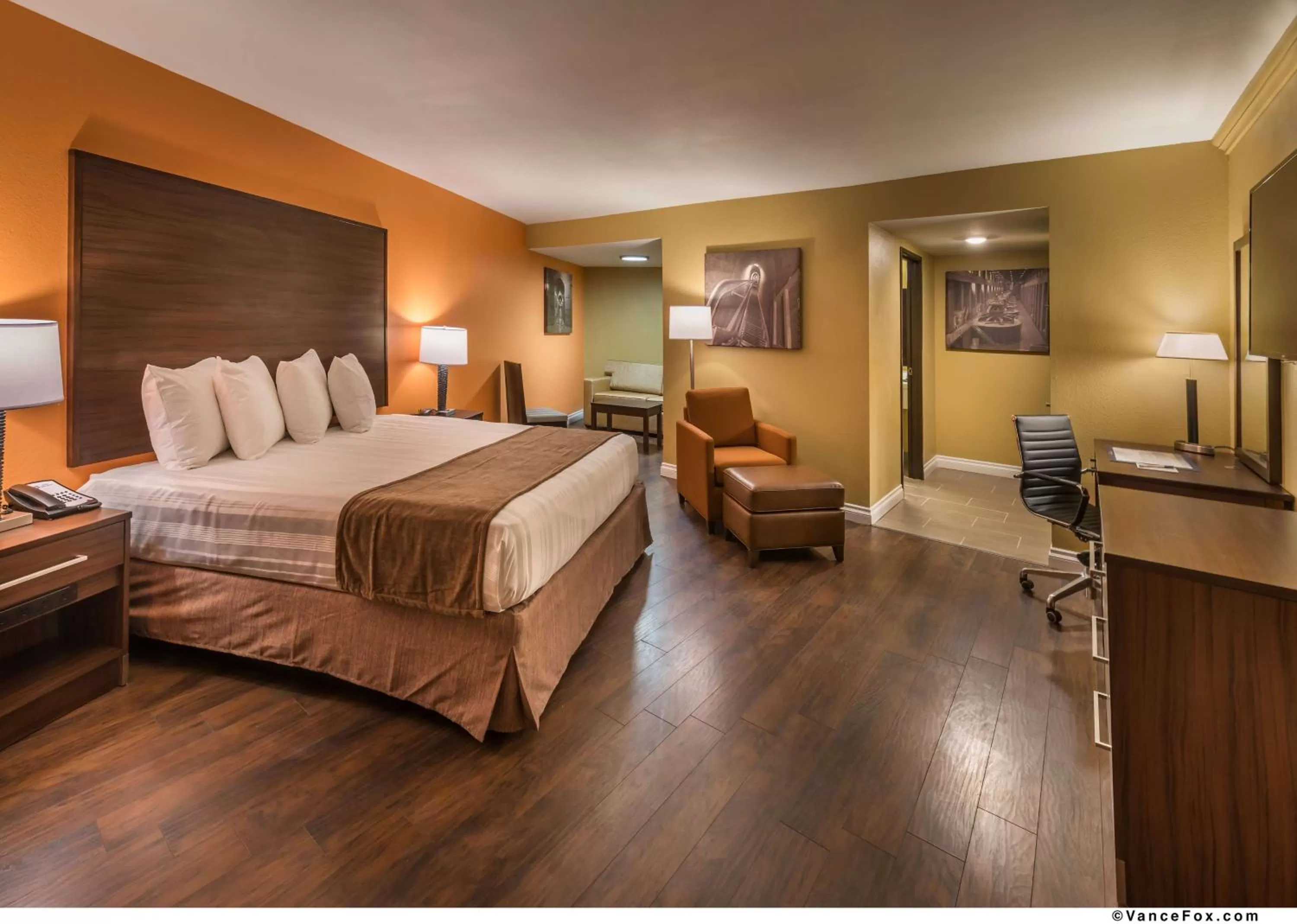 Photo of the whole room, Bed in Best Western Hoover Dam Hotel - SE Henderson, Boulder City
