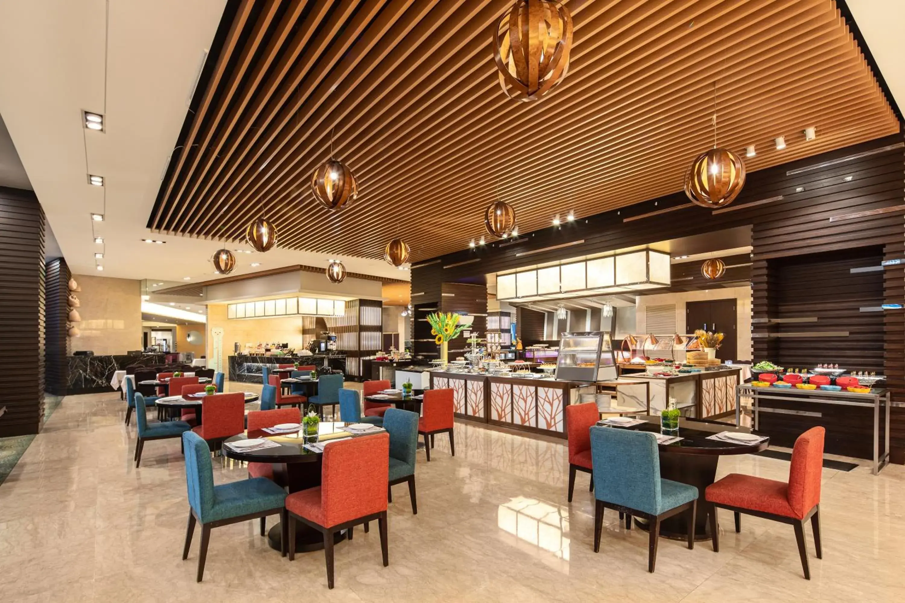 Restaurant/places to eat in Crowne Plaza Shanghai Xiayang Lake by IHG Restaurant/places to eat in Crowne Plaza Shanghai Xiayang Lake by IHG