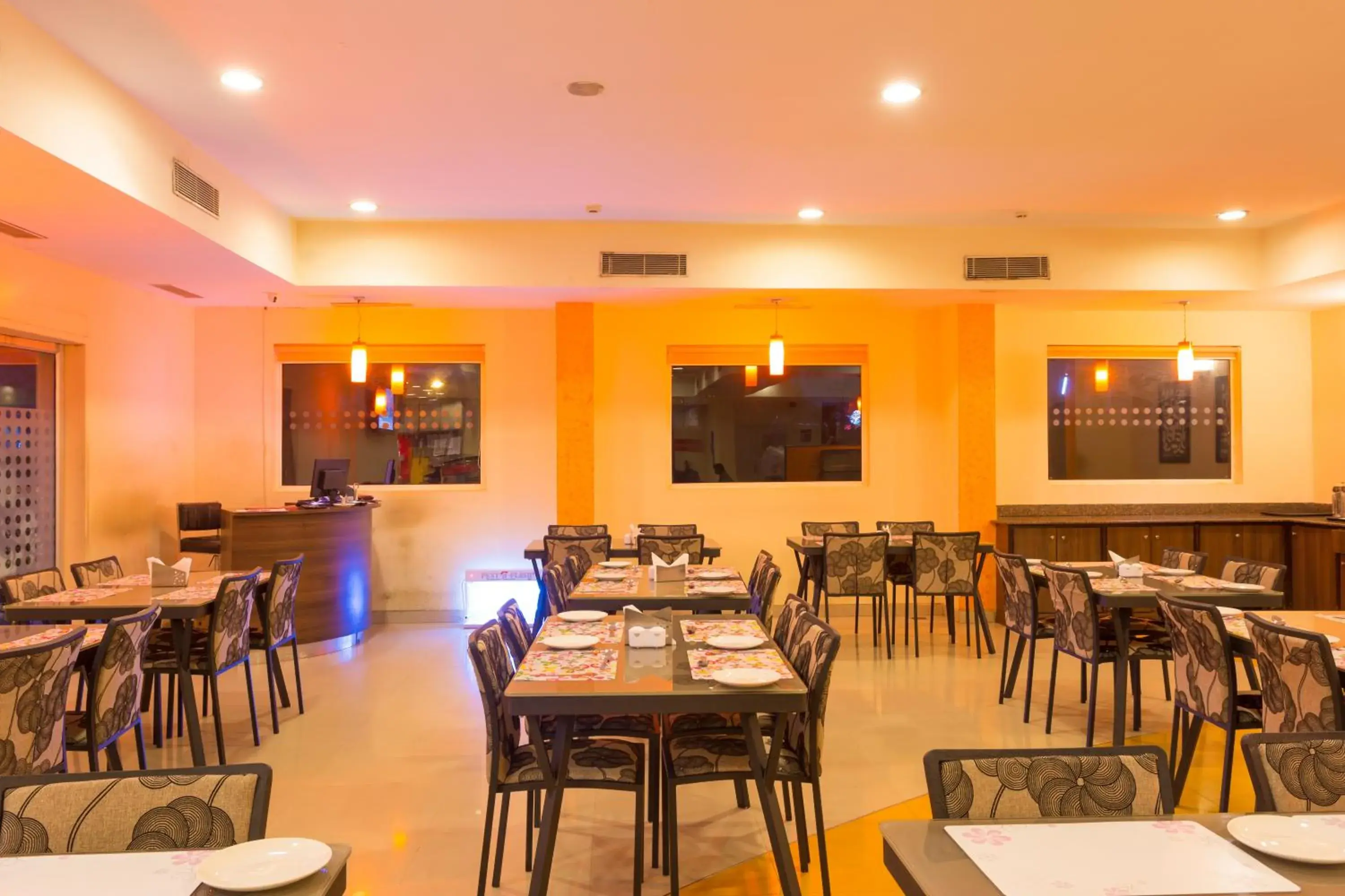 Restaurant/Places to Eat in Ginger Hotel Pune - Pimpri