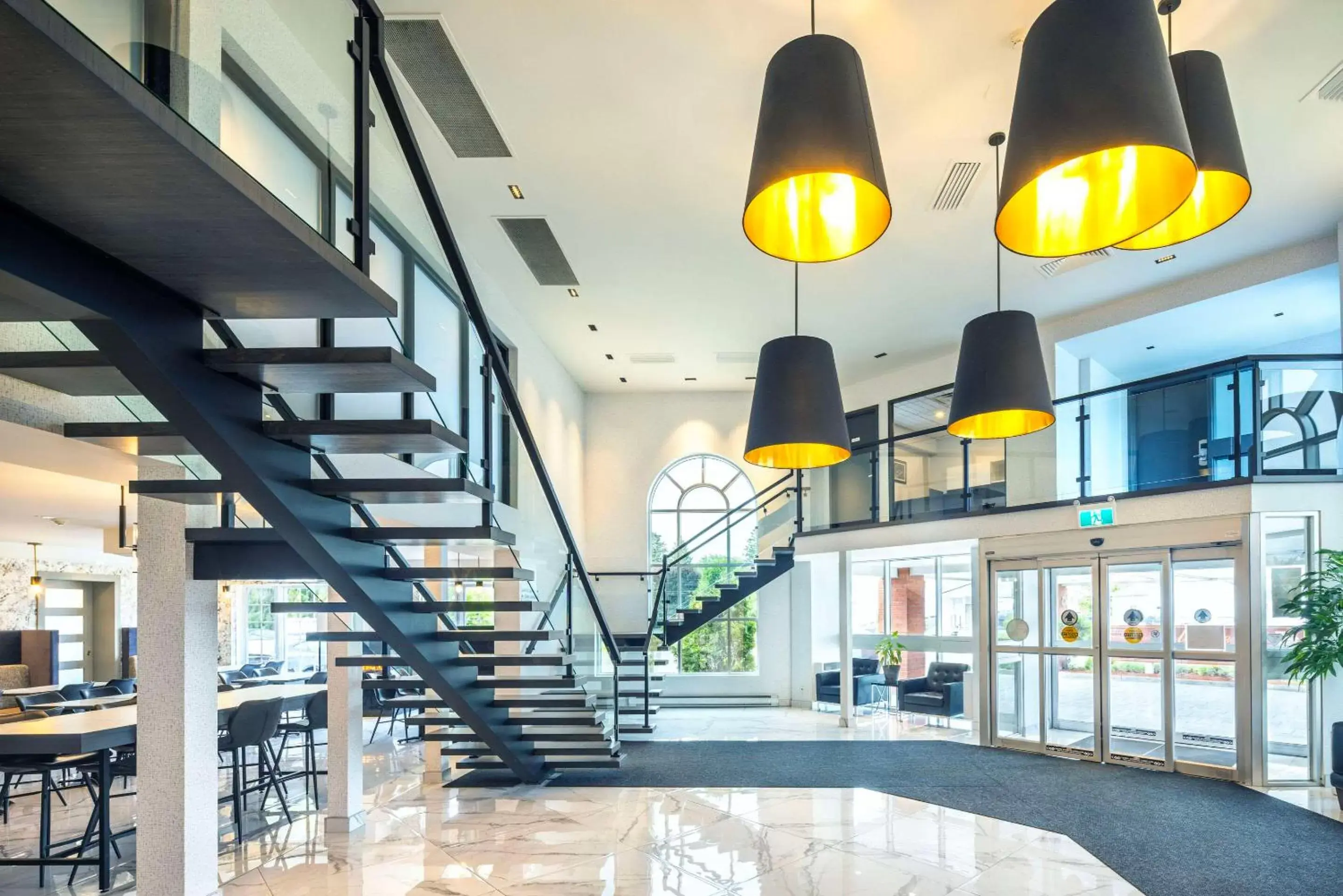 Lobby or reception in Les Suites de Laviolette Ascend Hotel Collection