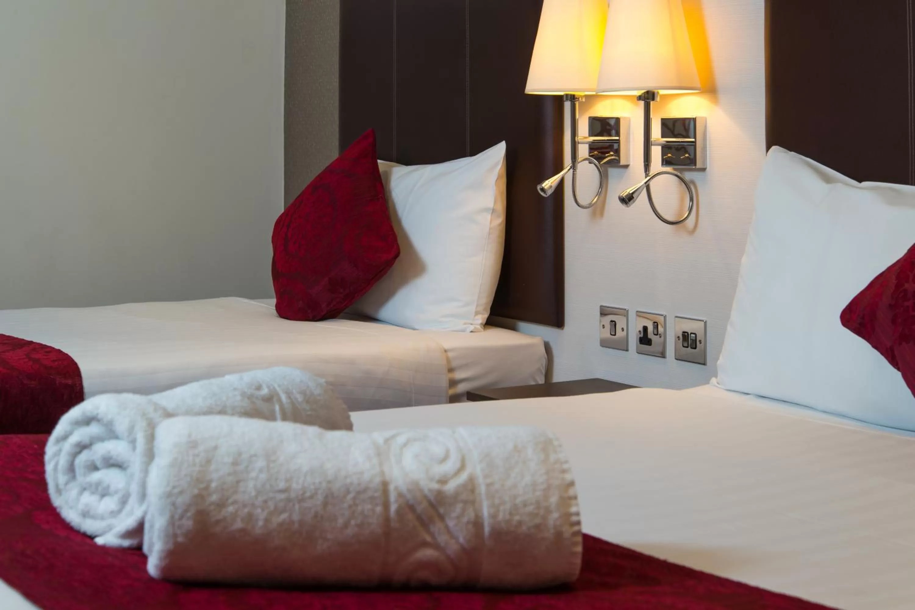 Bed in Best Western Buckingham Palace Rd