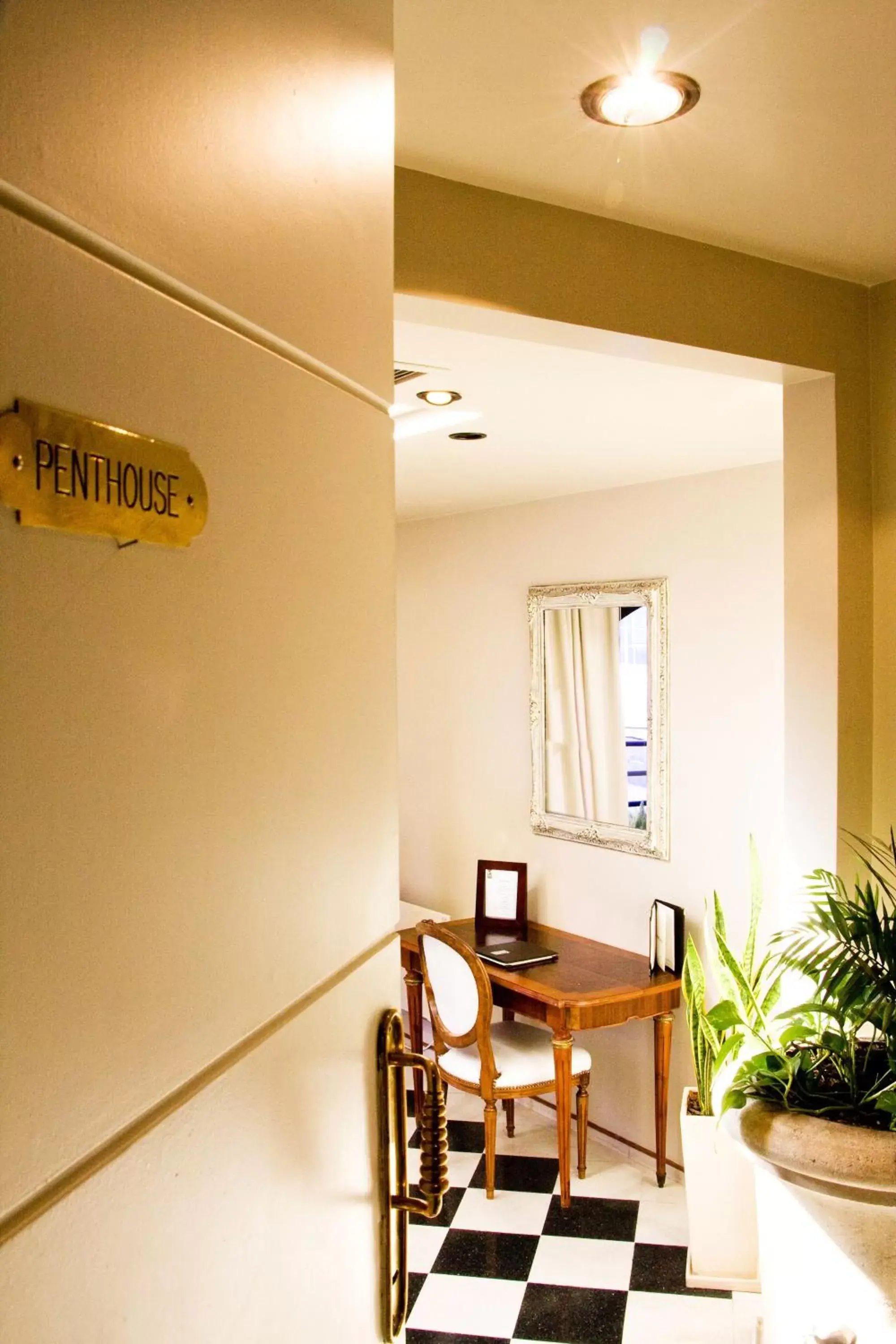 Seating area in Ulises Recoleta Suites