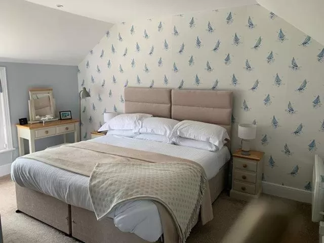 Bed in The Seaview Hotel And Restaurant