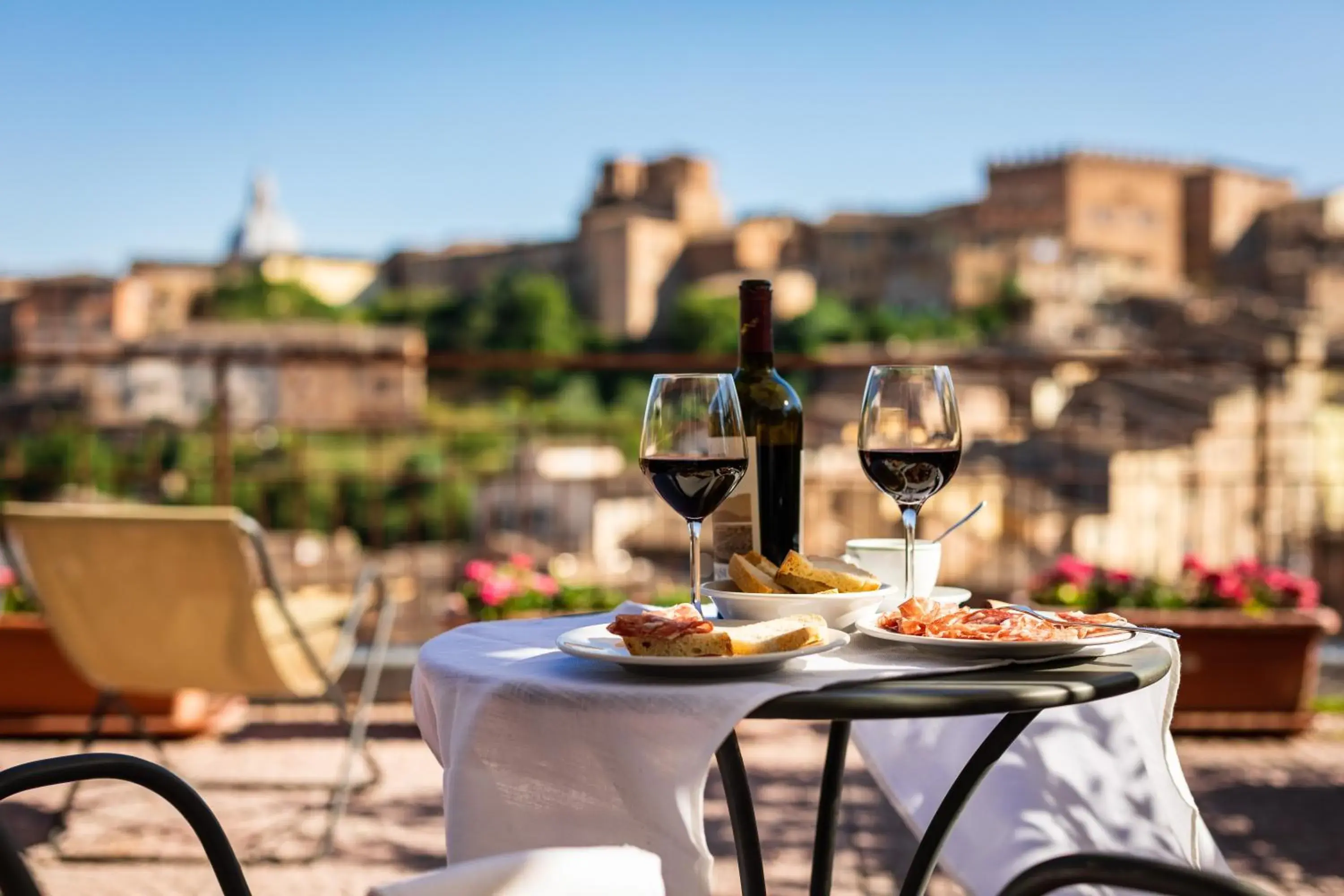 Balcony/Terrace in Hotel Minerva