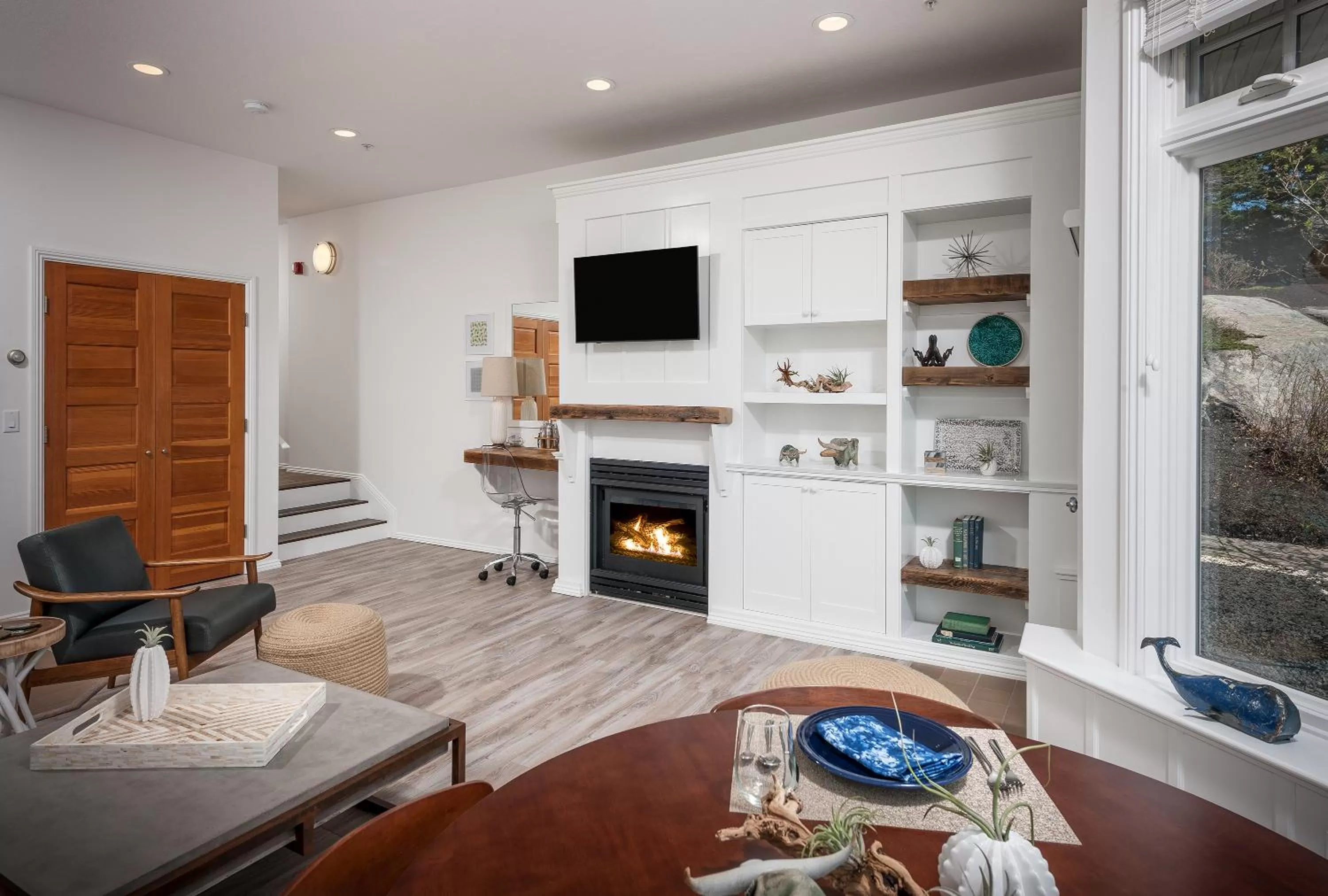 King Suite with Ocean View in ViewPoint Hotel