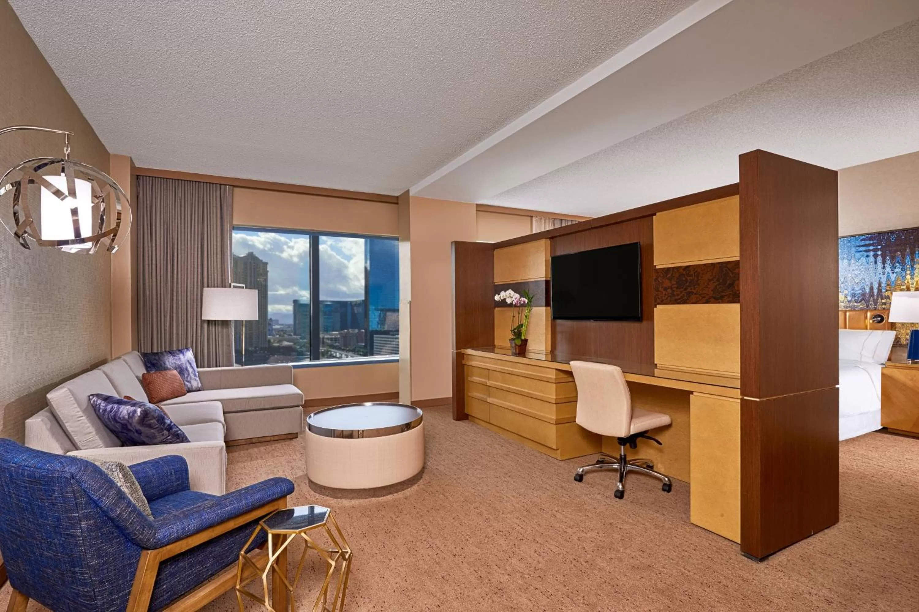 Living room in The Westin Las Vegas Hotel & Spa