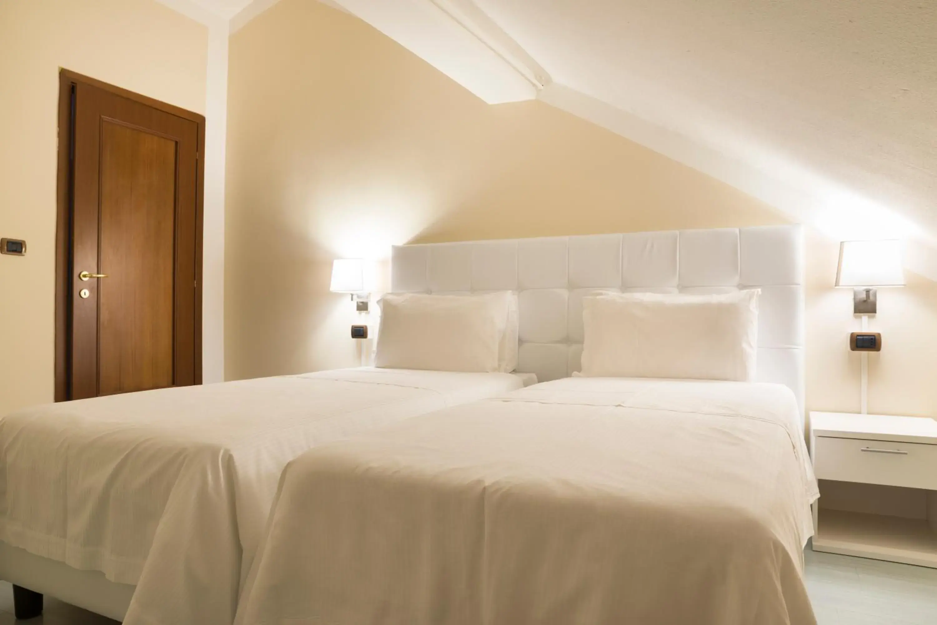 Bed in Hotel Tourist Bed in Hotel Tourist