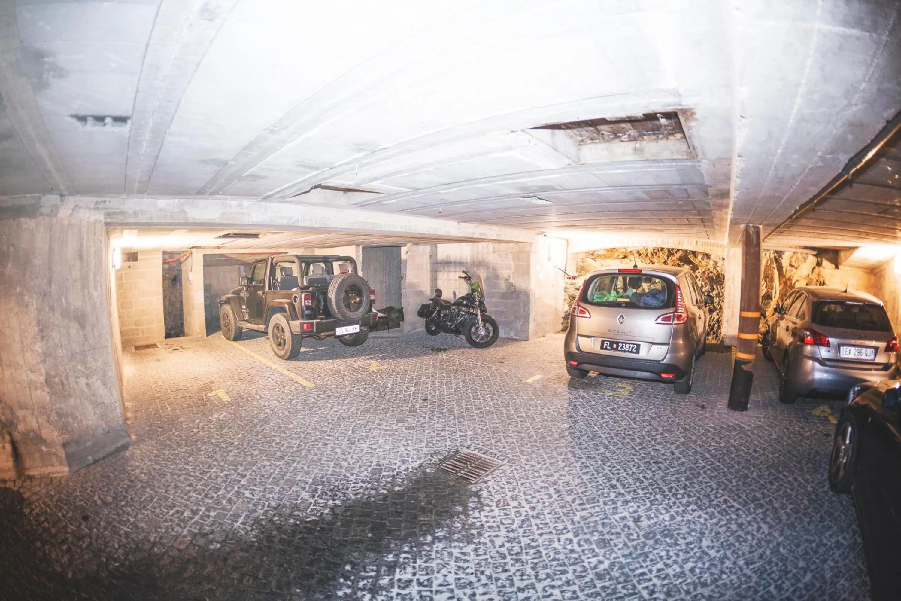 Parking in Kallisté