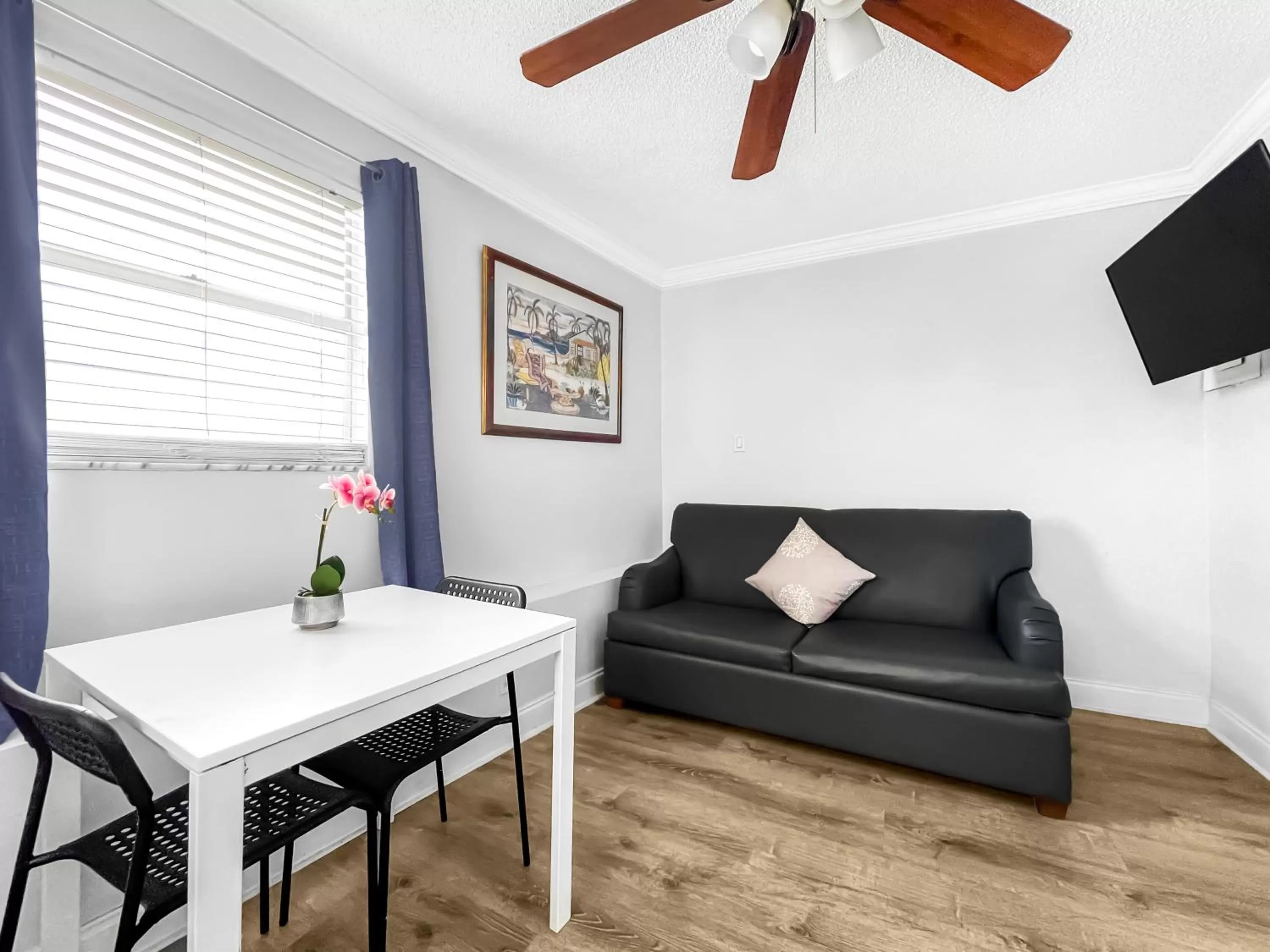 Dining area in The Seagull