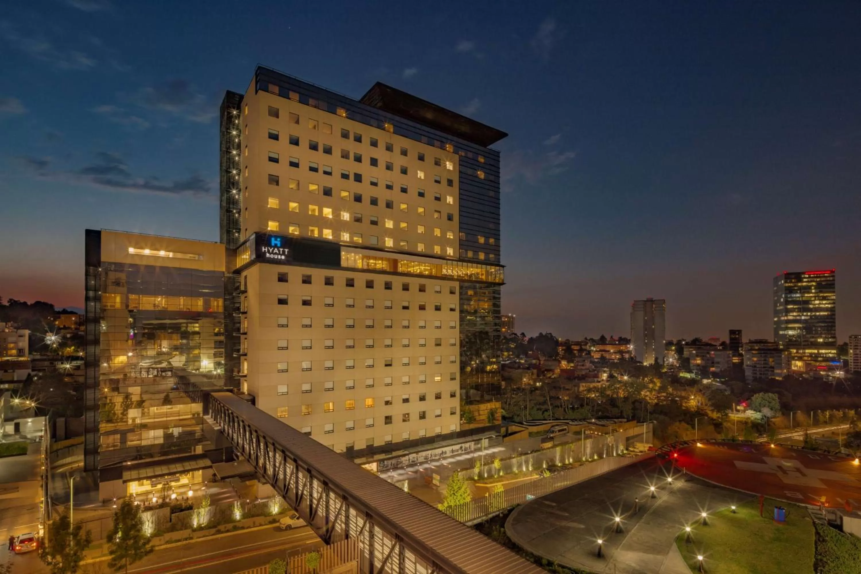 Property building in Hyatt House Mexico City Santa Fe