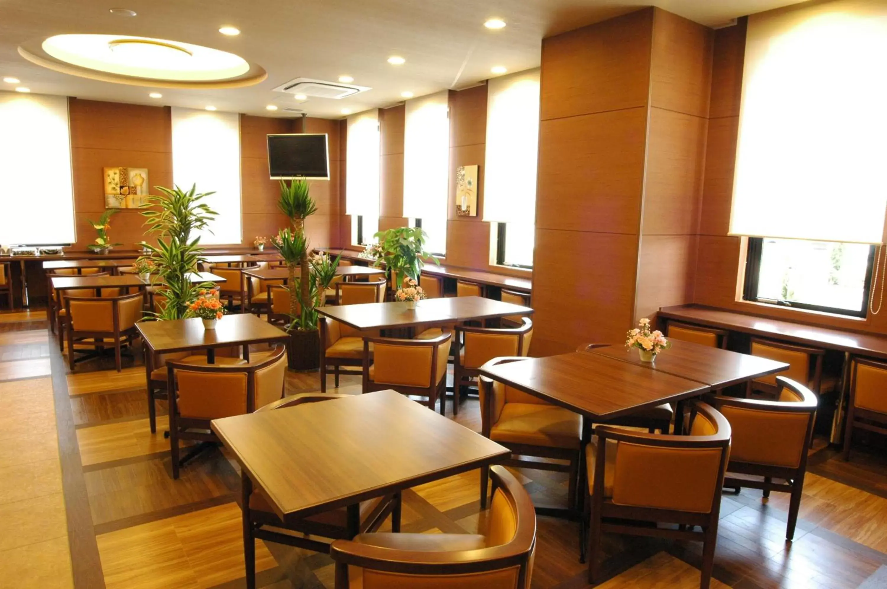 Lounge or bar, Restaurant/Places to Eat in Hotel Route-Inn Hirosaki Joto