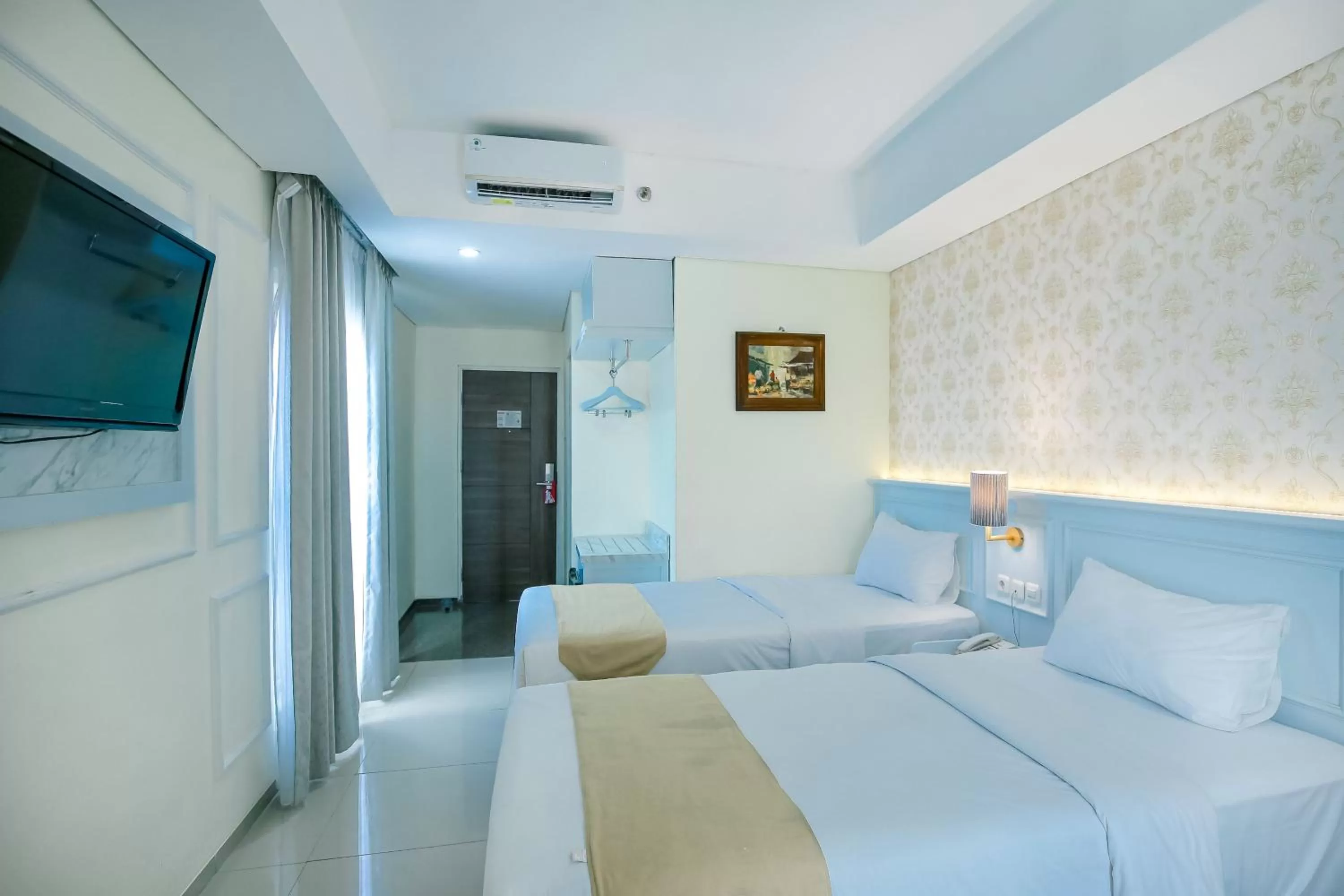 Bed in The Cube Hotel Malioboro, Azana Hotels Collection