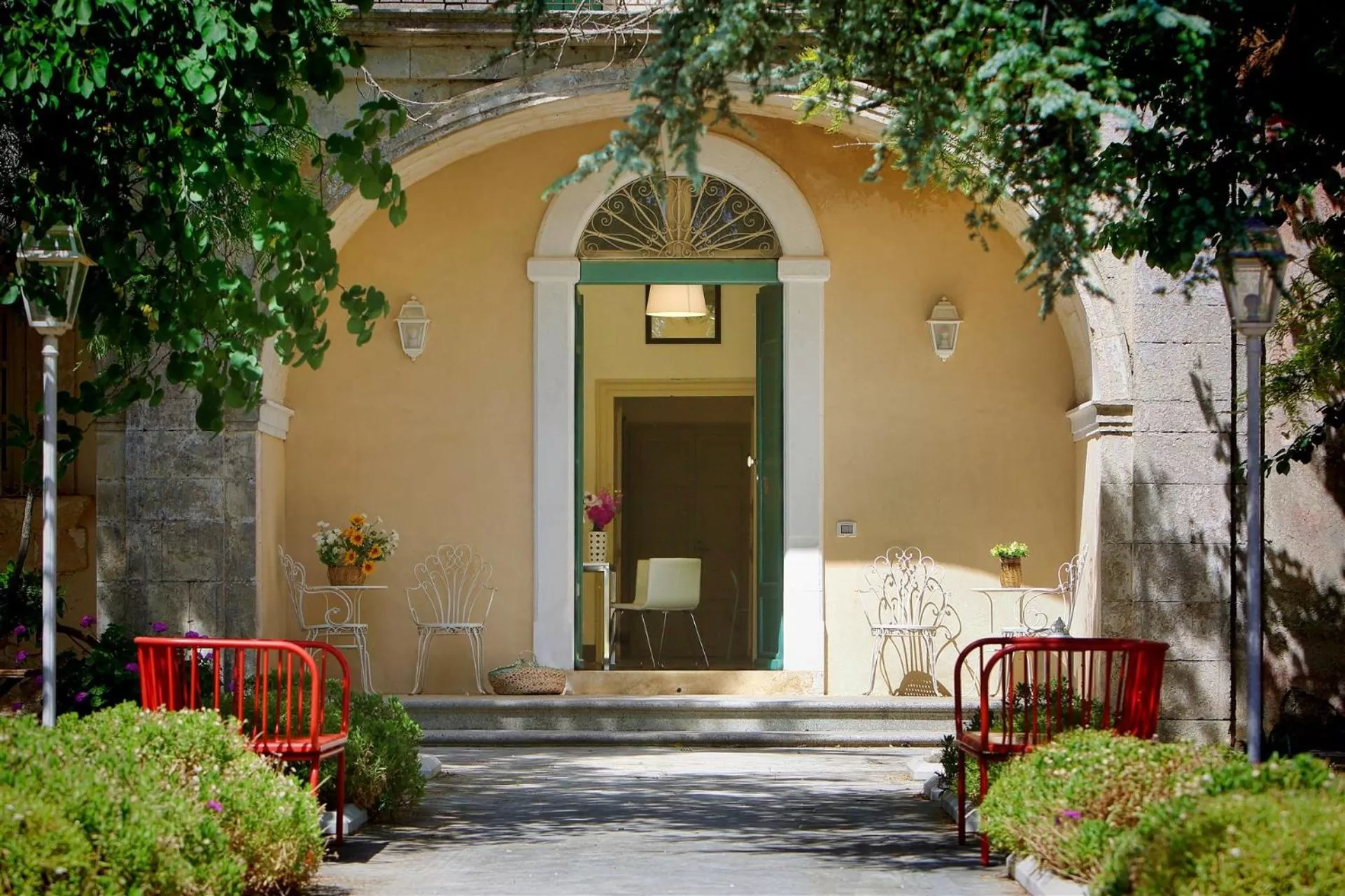 Property building in Villa Polara