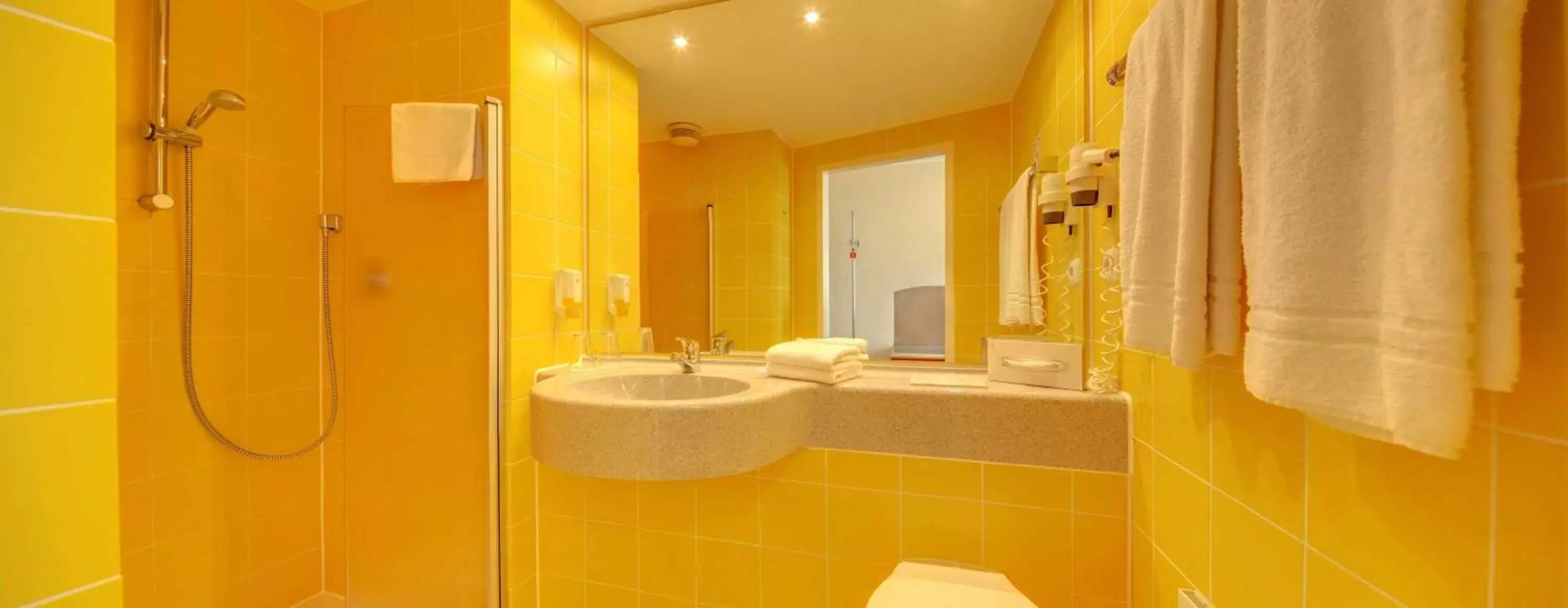 Bathroom in Best Western Hotel Wetzlar