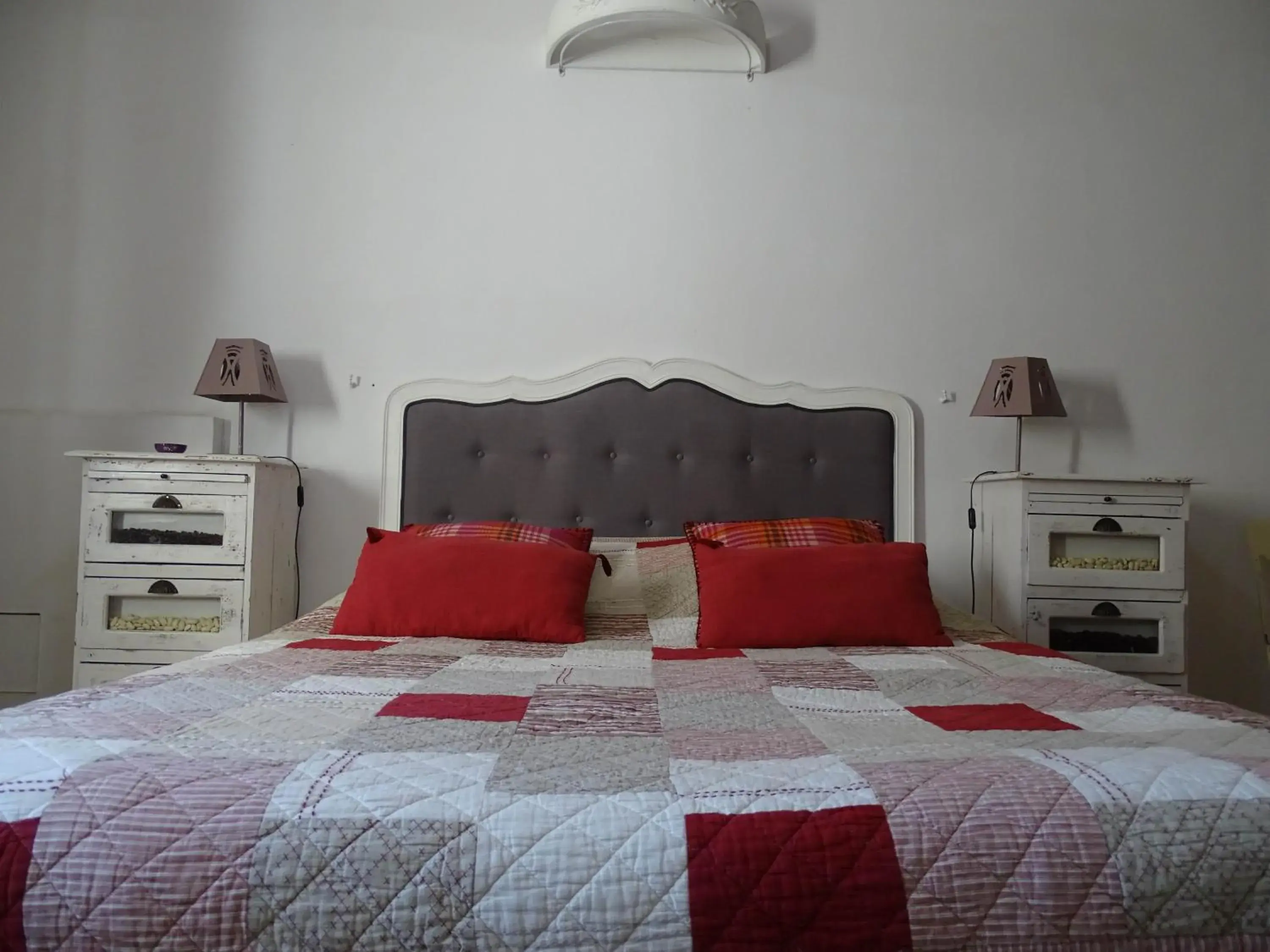 Bedroom, Bed in Clos St Pierre de Fraisse