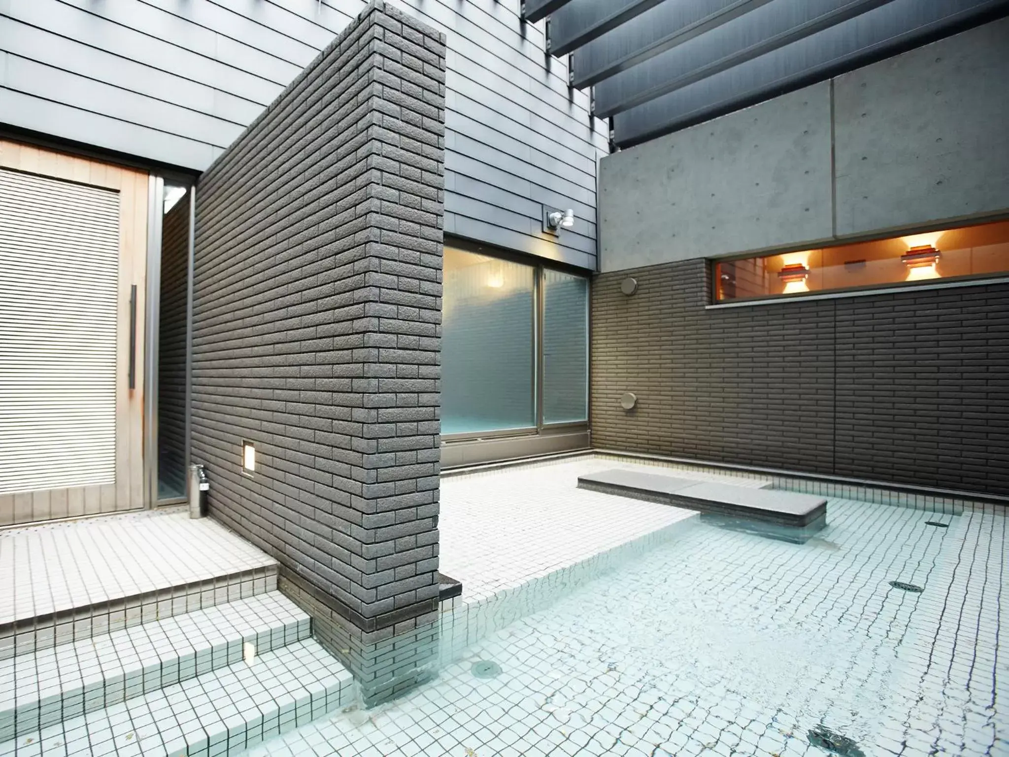 Public Bath in Osaka Academia